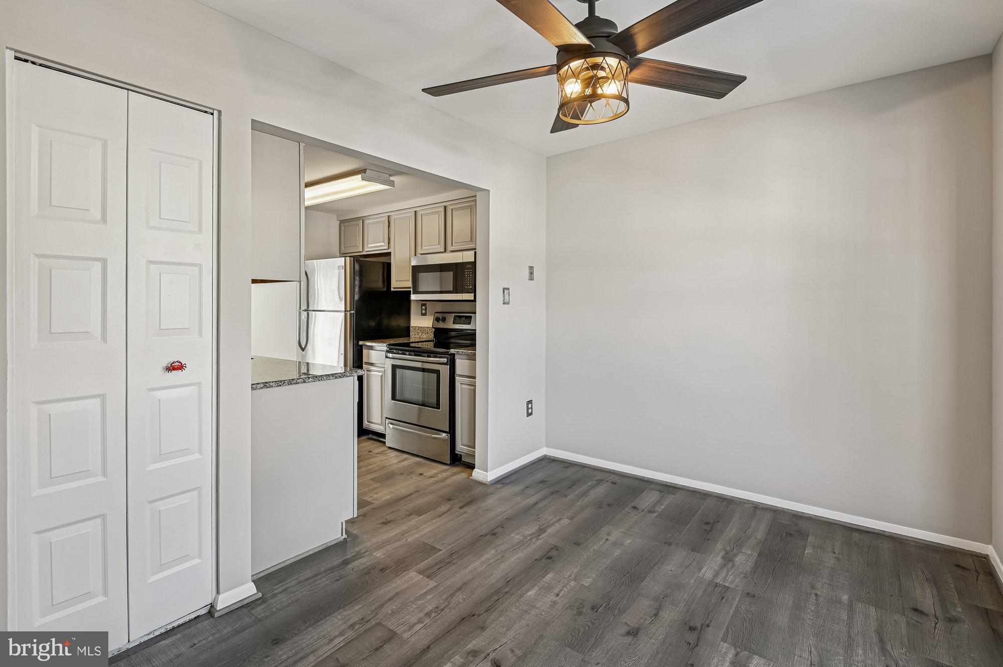 CROFTON SQUARE - Residential