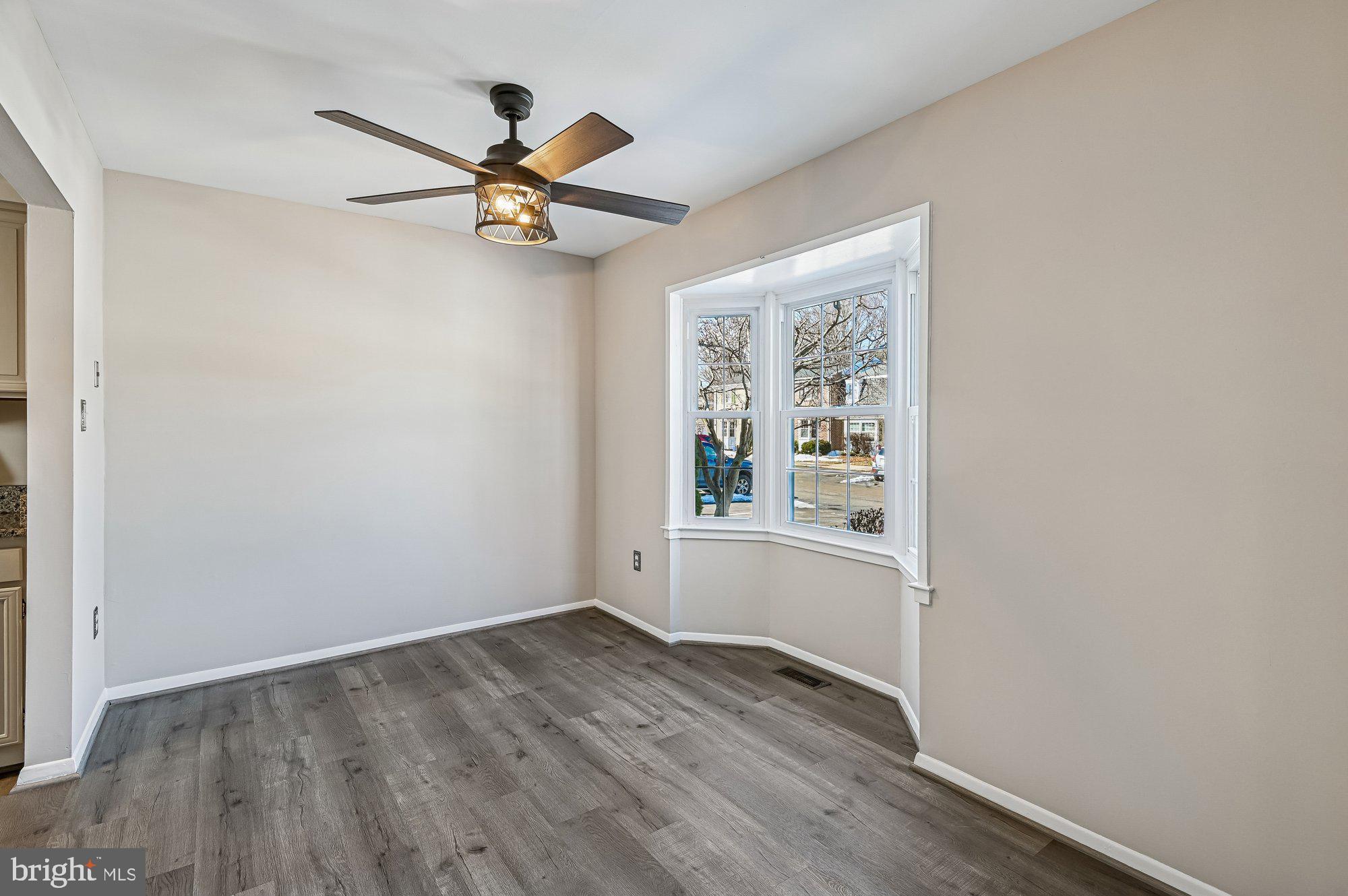 CROFTON SQUARE - Residential