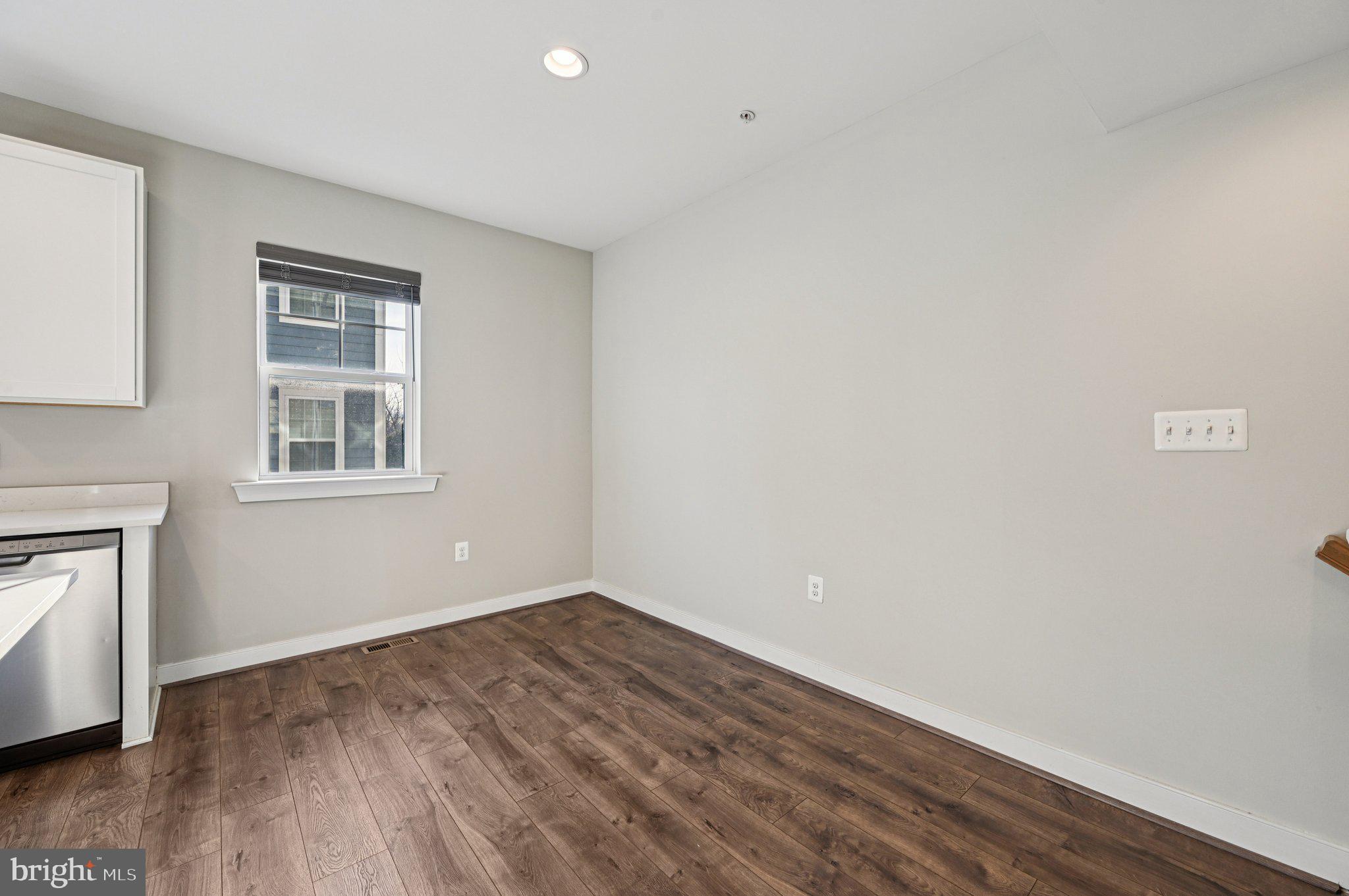 TOWSON MANOR VILLAGE - Residential