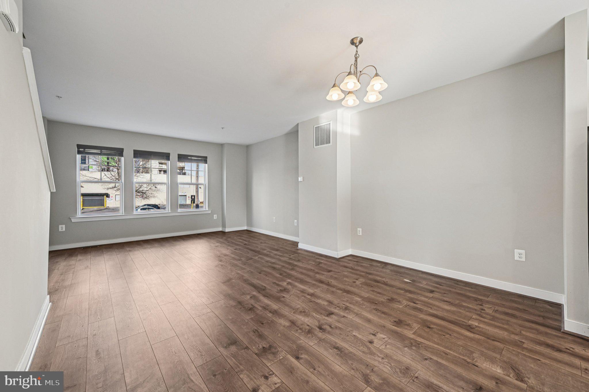 TOWSON MANOR VILLAGE - Residential