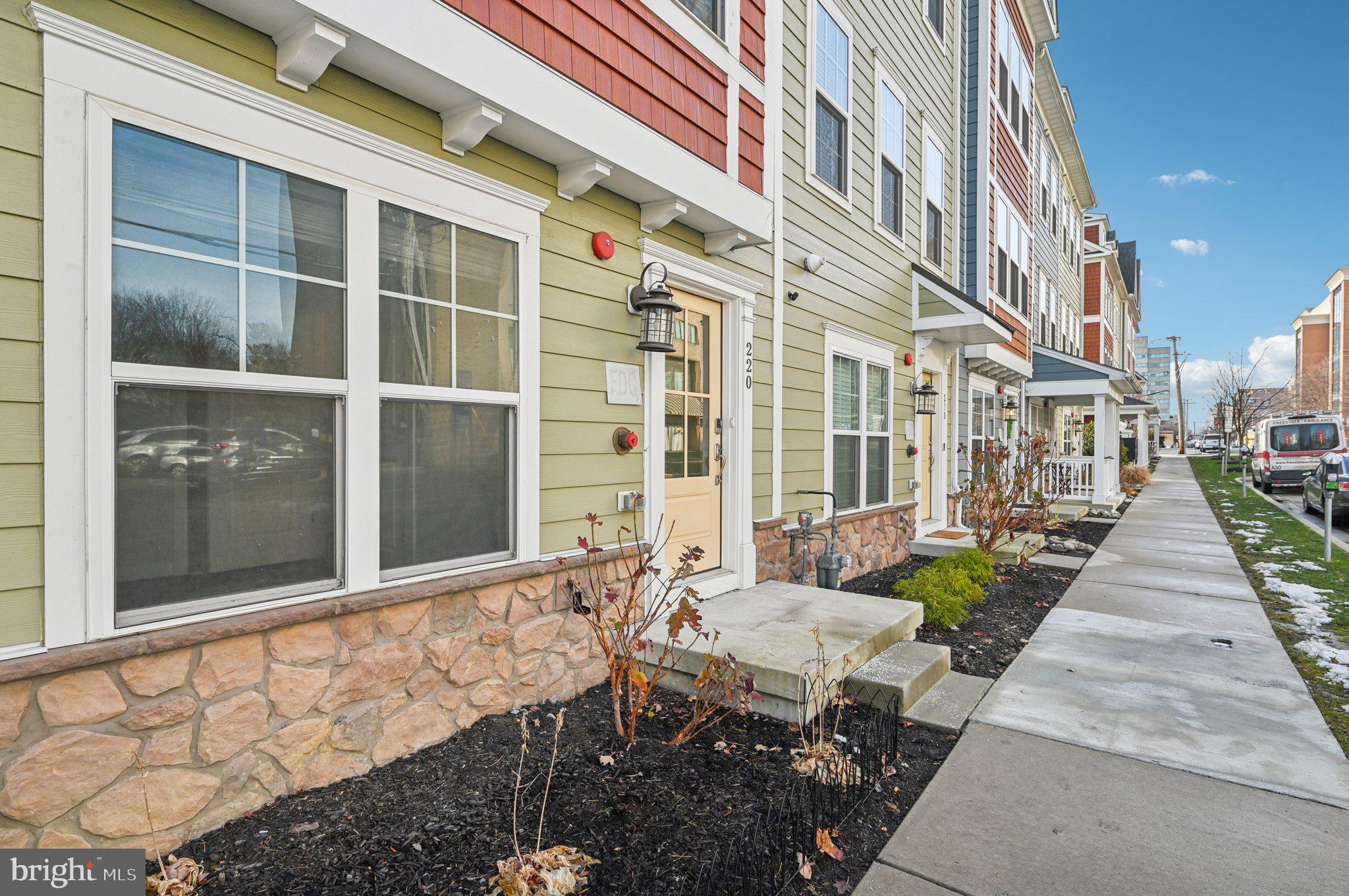 TOWSON MANOR VILLAGE - Residential