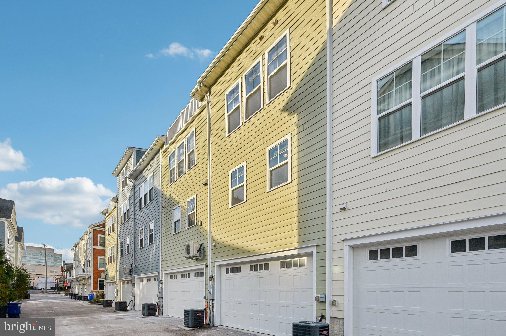 TOWSON MANOR VILLAGE - Residential