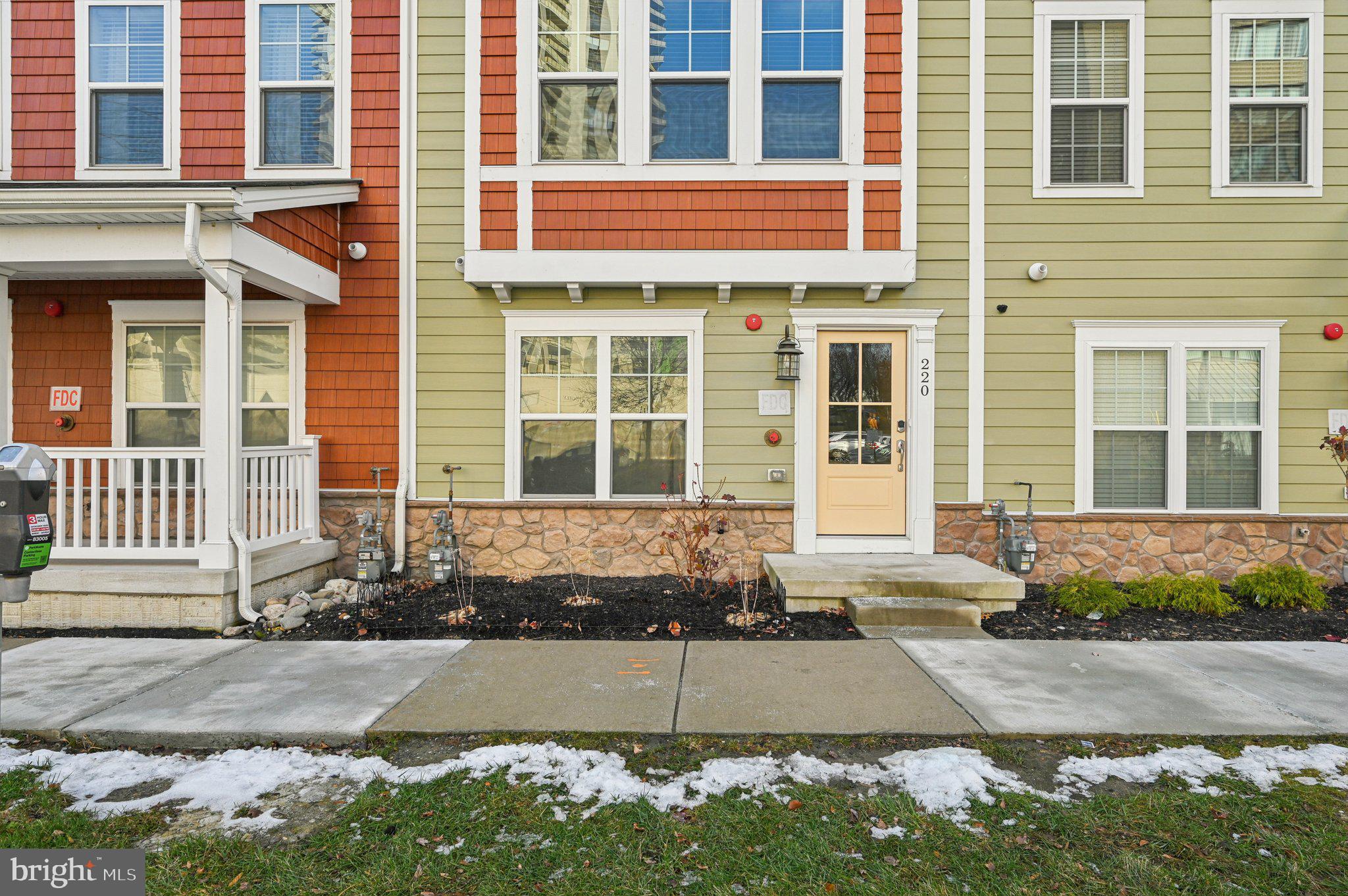 TOWSON MANOR VILLAGE - Residential