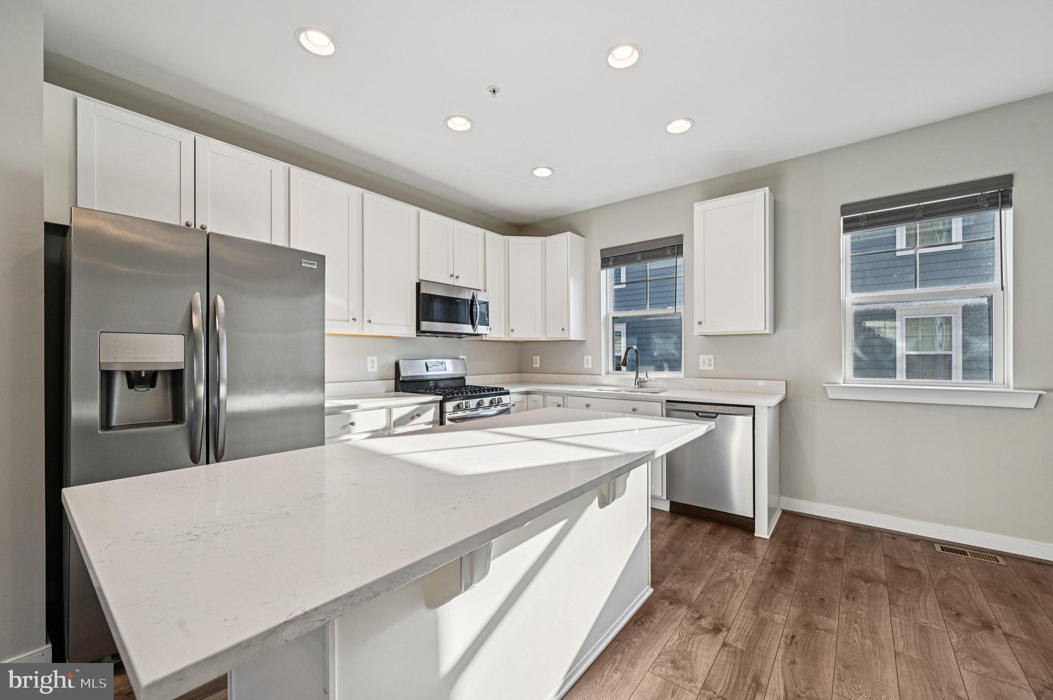 TOWSON MANOR VILLAGE - Residential