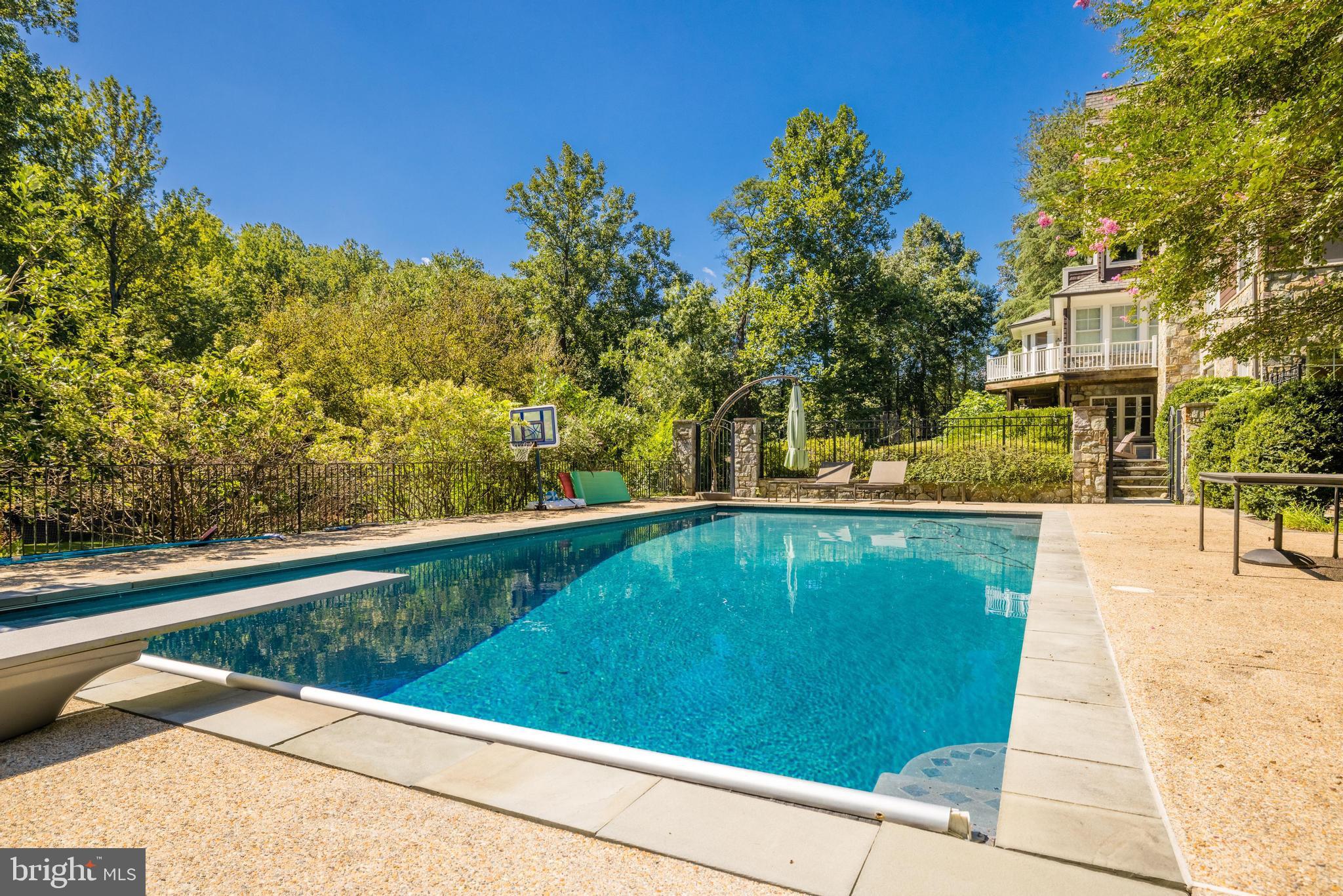 PROSPECT HILL - Residential