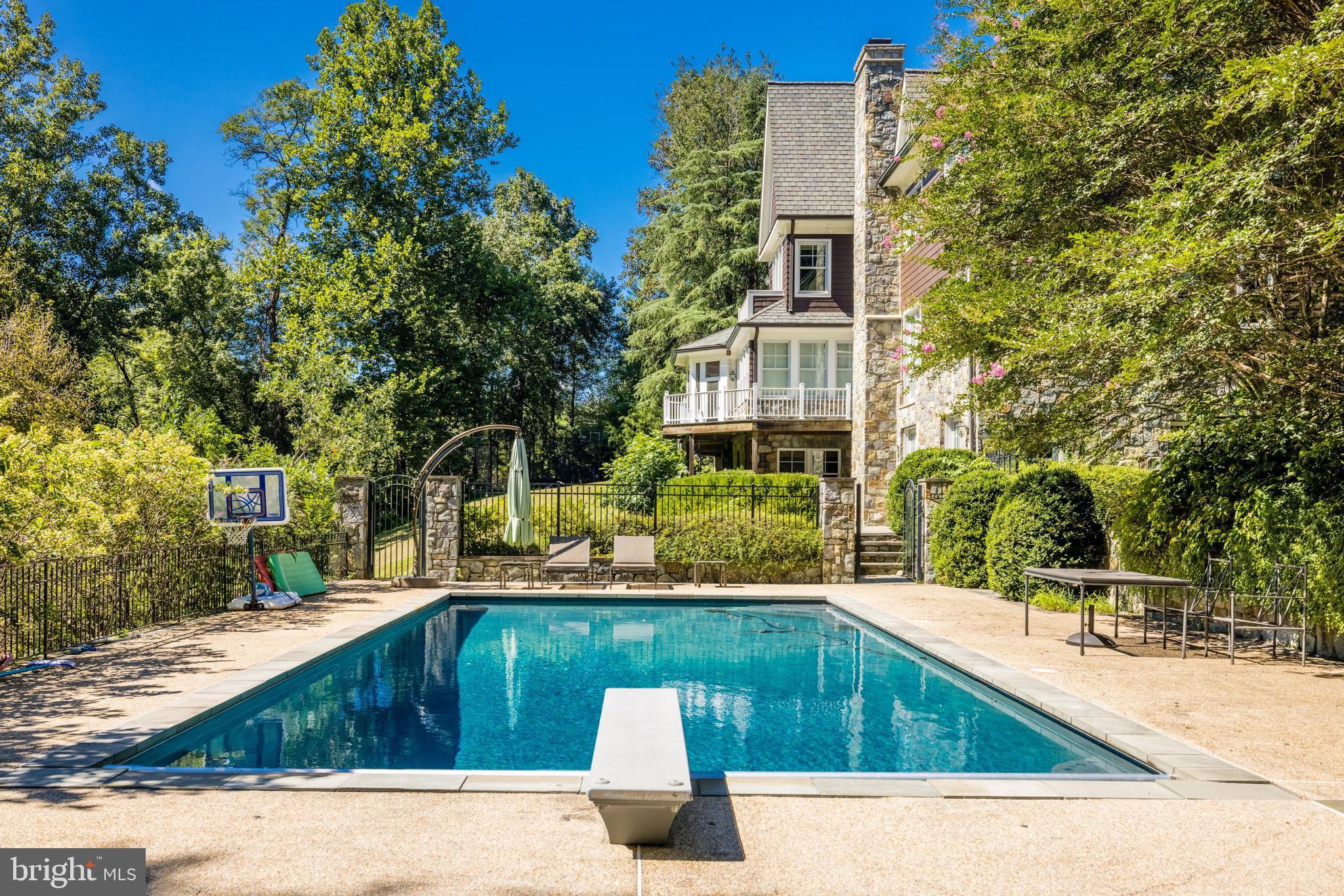 PROSPECT HILL - Residential