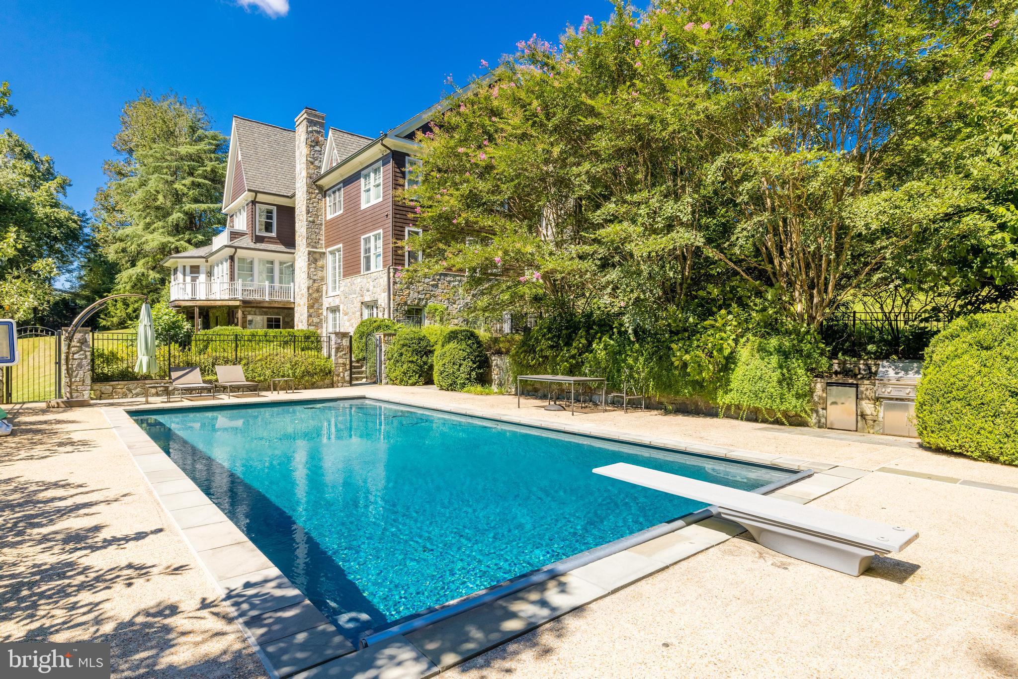 PROSPECT HILL - Residential