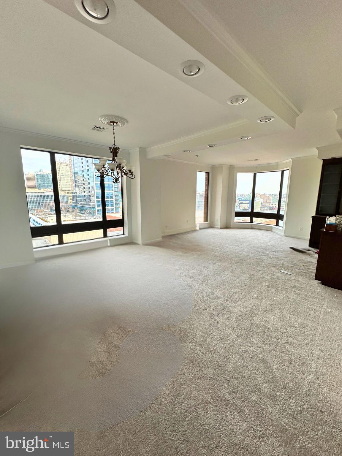 HARBOR COURT CONDOMINIUMS - Residential