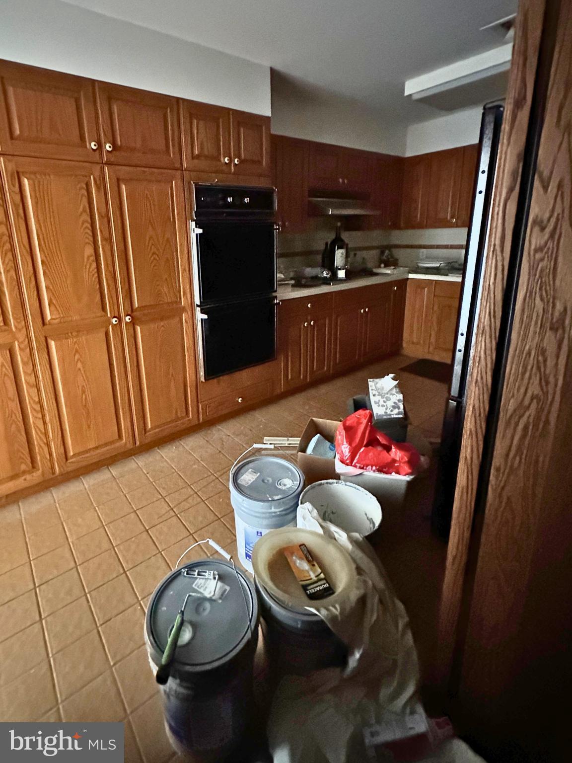 HARBOR COURT CONDOMINIUMS - Residential