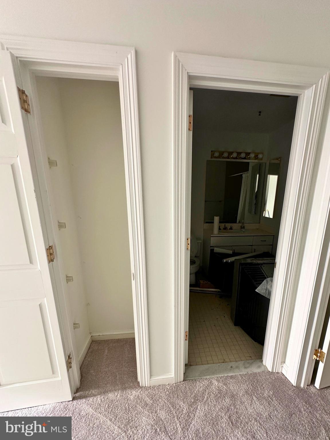 HARBOR COURT CONDOMINIUMS - Residential