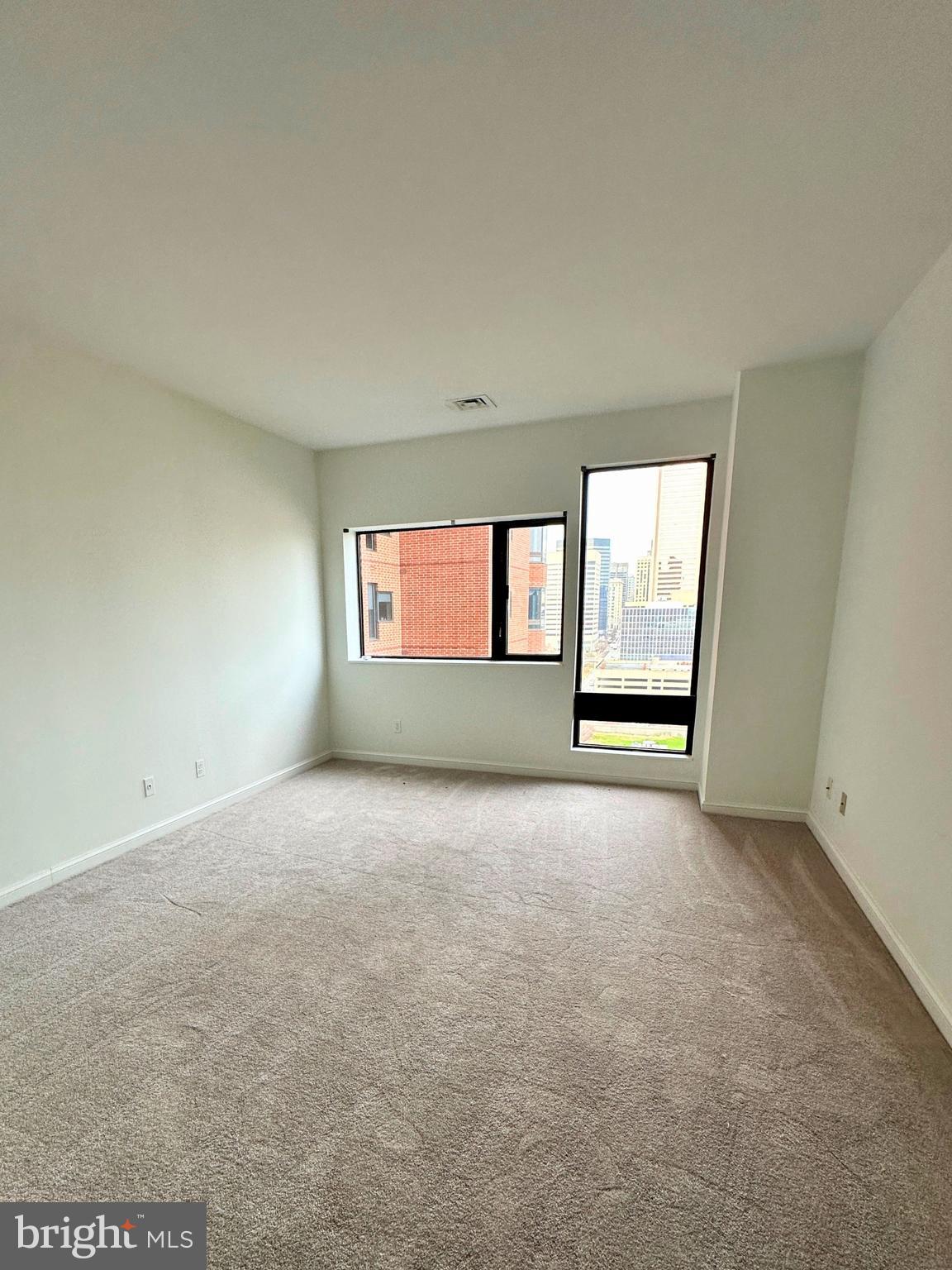 HARBOR COURT CONDOMINIUMS - Residential