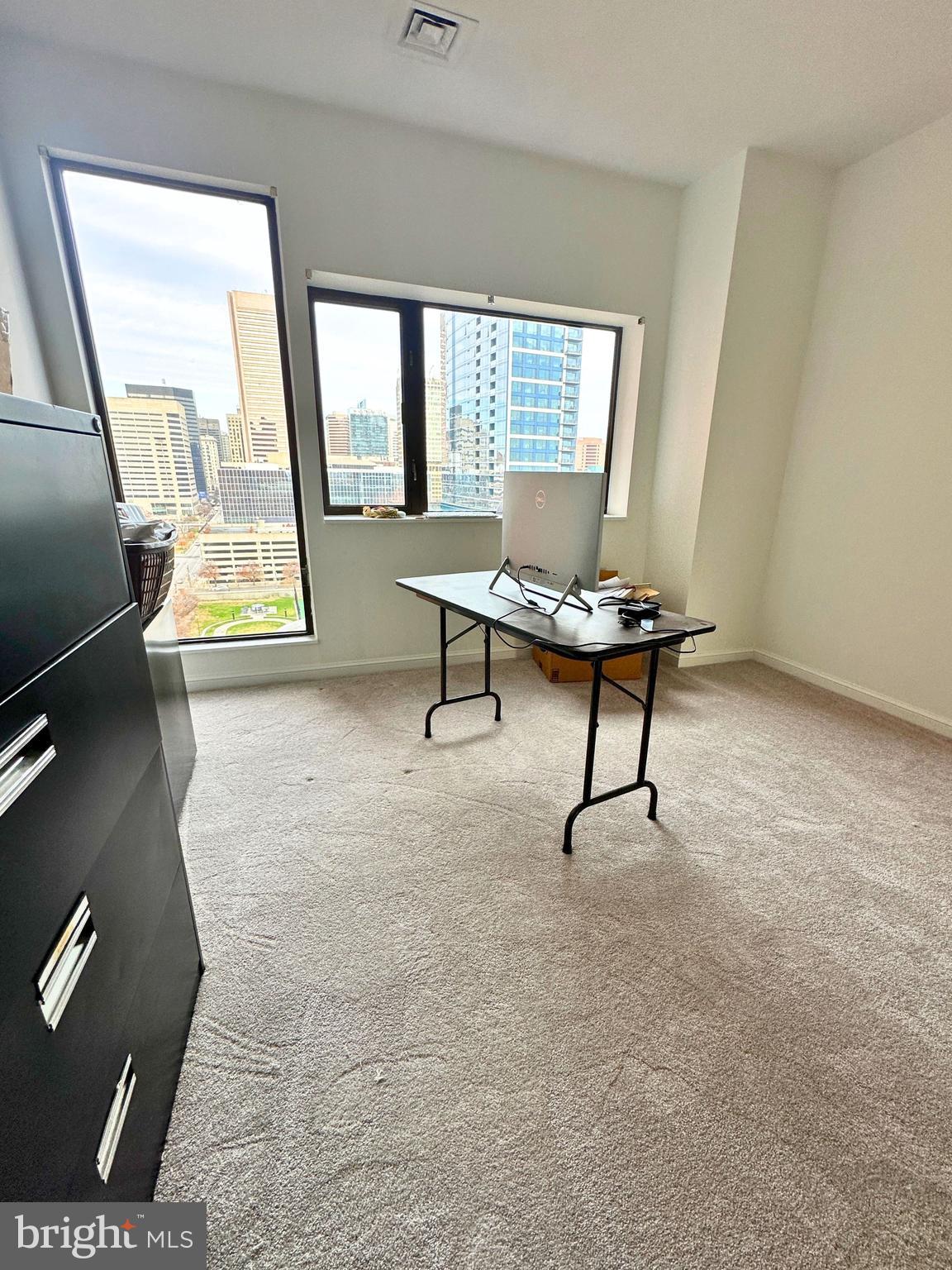 HARBOR COURT CONDOMINIUMS - Residential