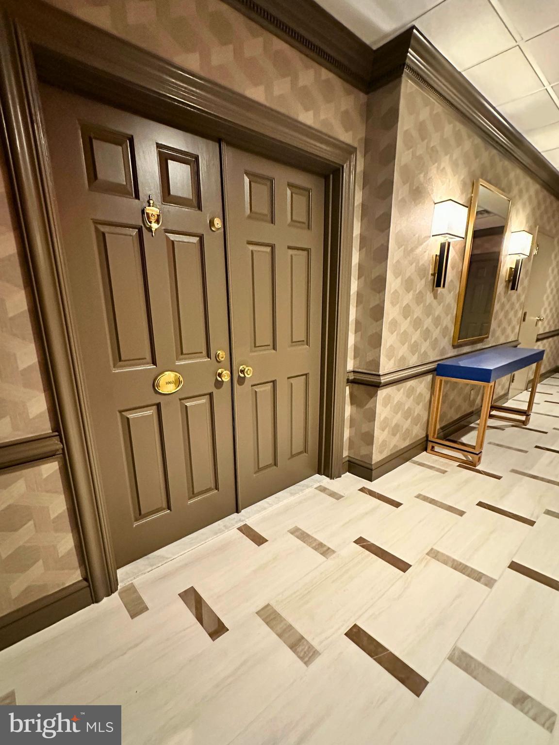 HARBOR COURT CONDOMINIUMS - Residential