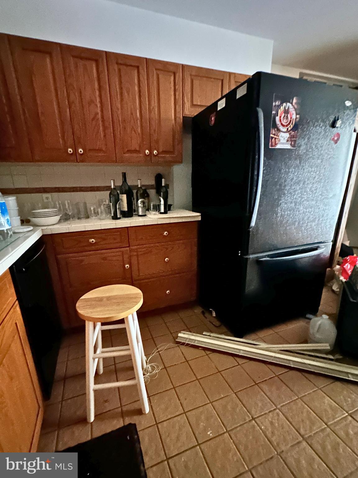 HARBOR COURT CONDOMINIUMS - Residential