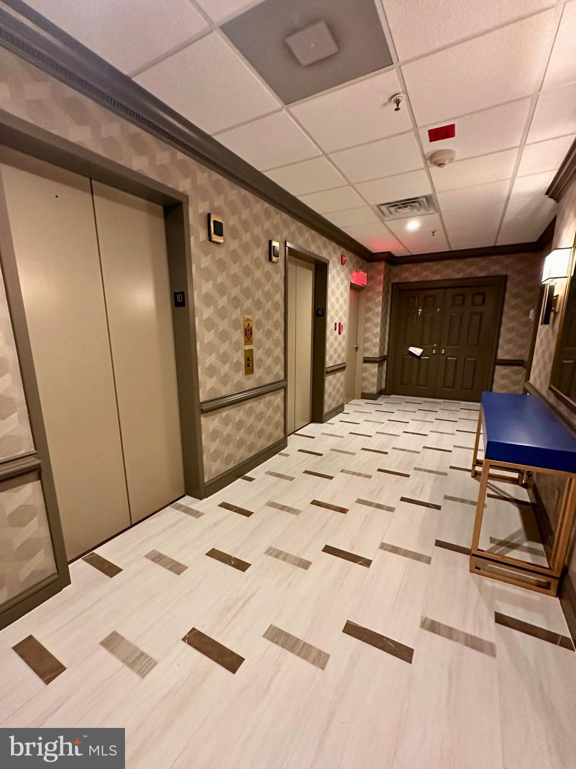 HARBOR COURT CONDOMINIUMS - Residential