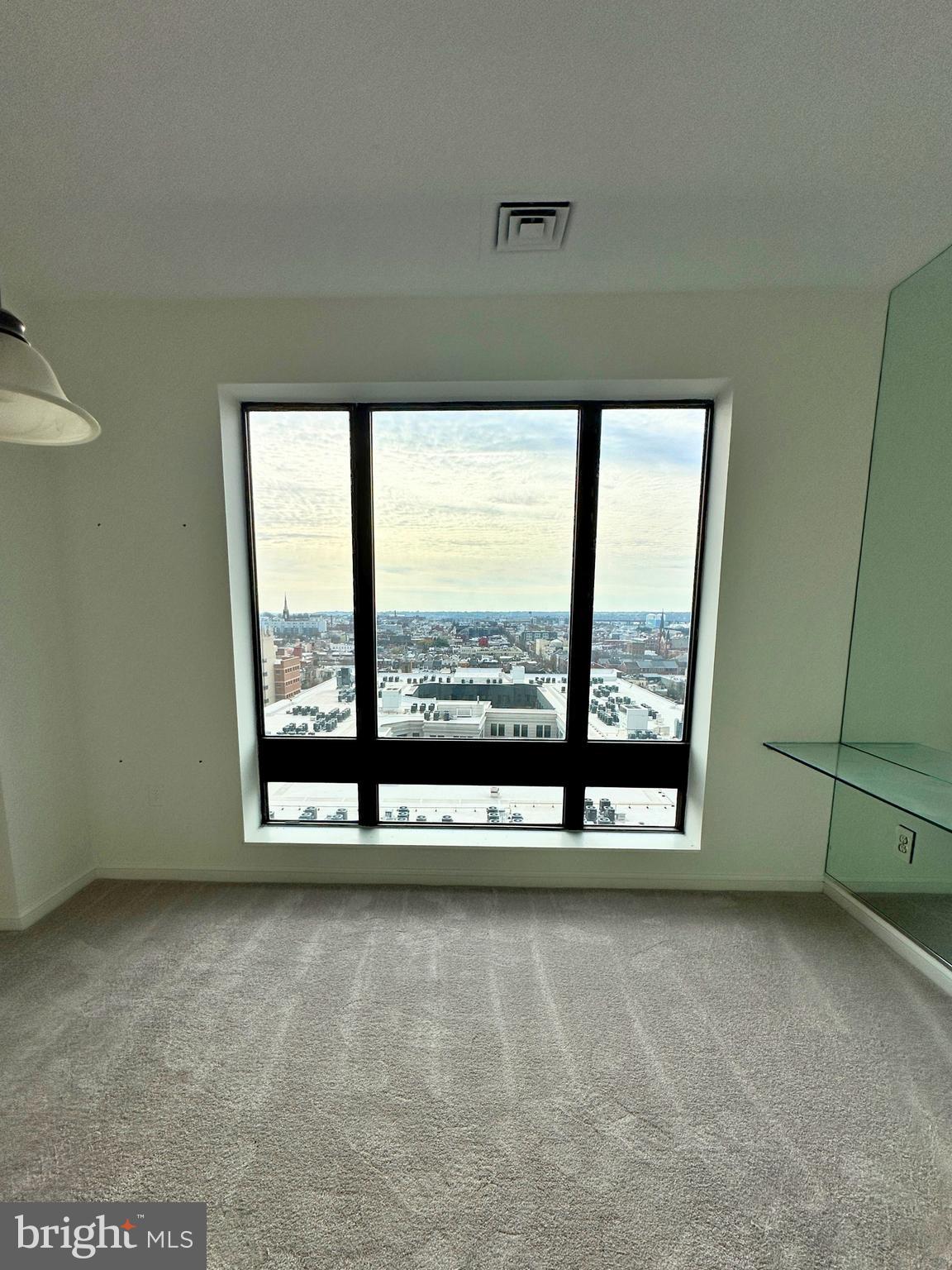 HARBOR COURT CONDOMINIUMS - Residential