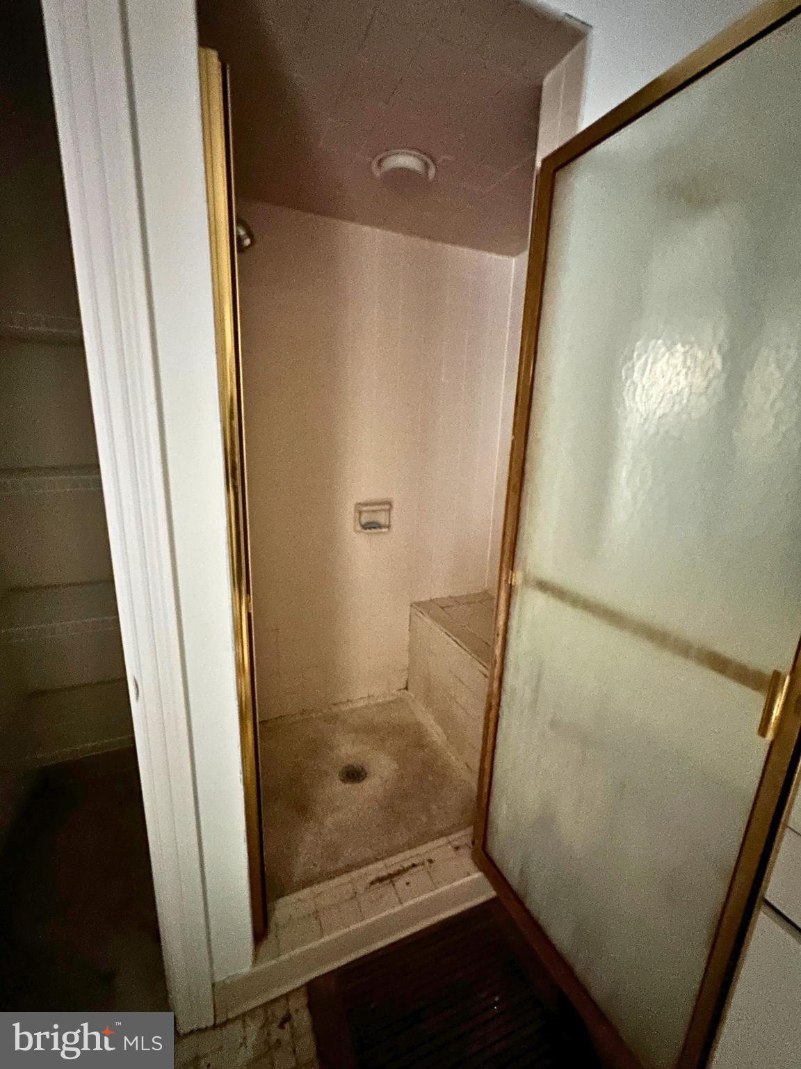 HARBOR COURT CONDOMINIUMS - Residential