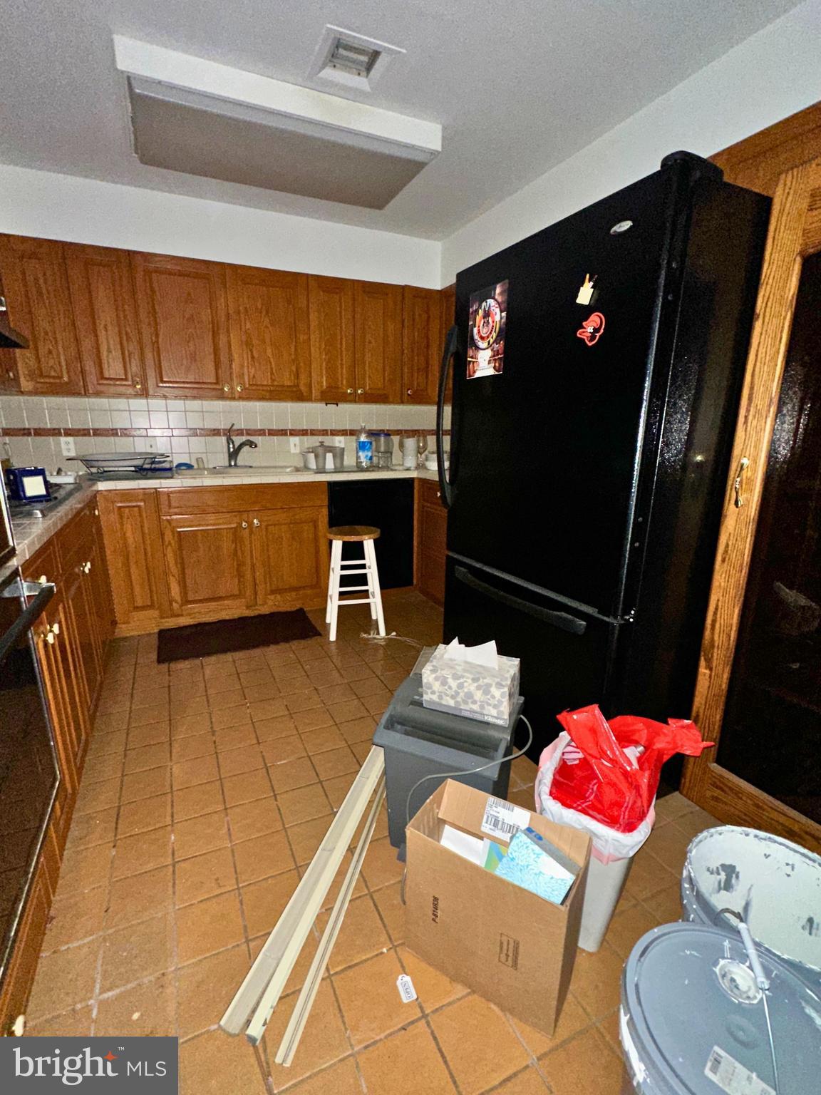 HARBOR COURT CONDOMINIUMS - Residential