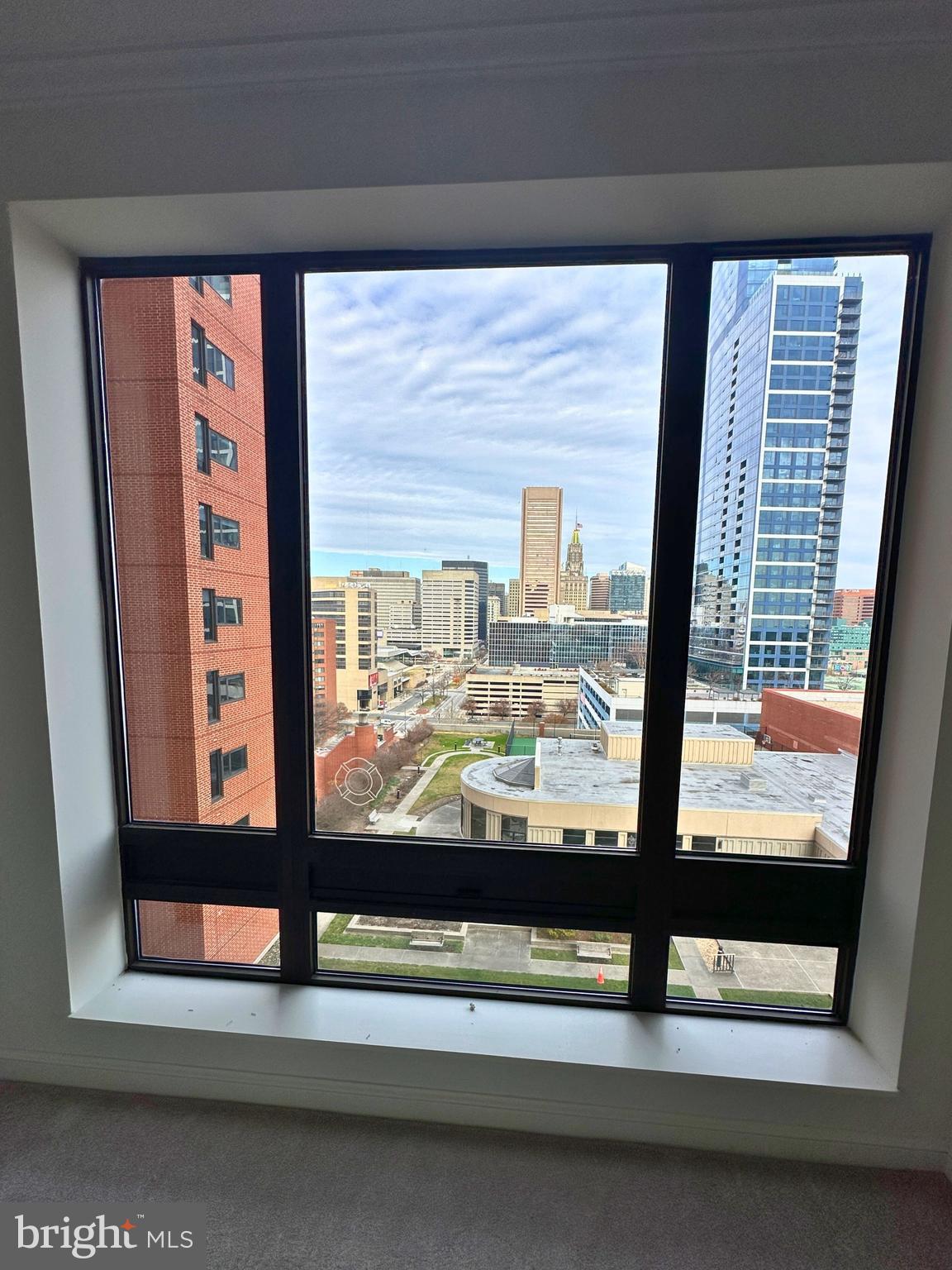 HARBOR COURT CONDOMINIUMS - Residential