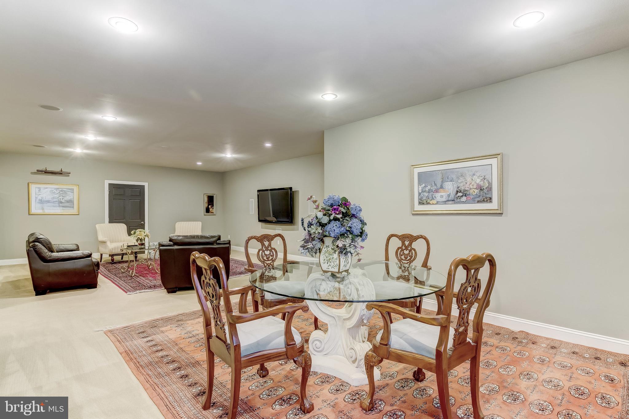 MAPLE LAWN - Residential