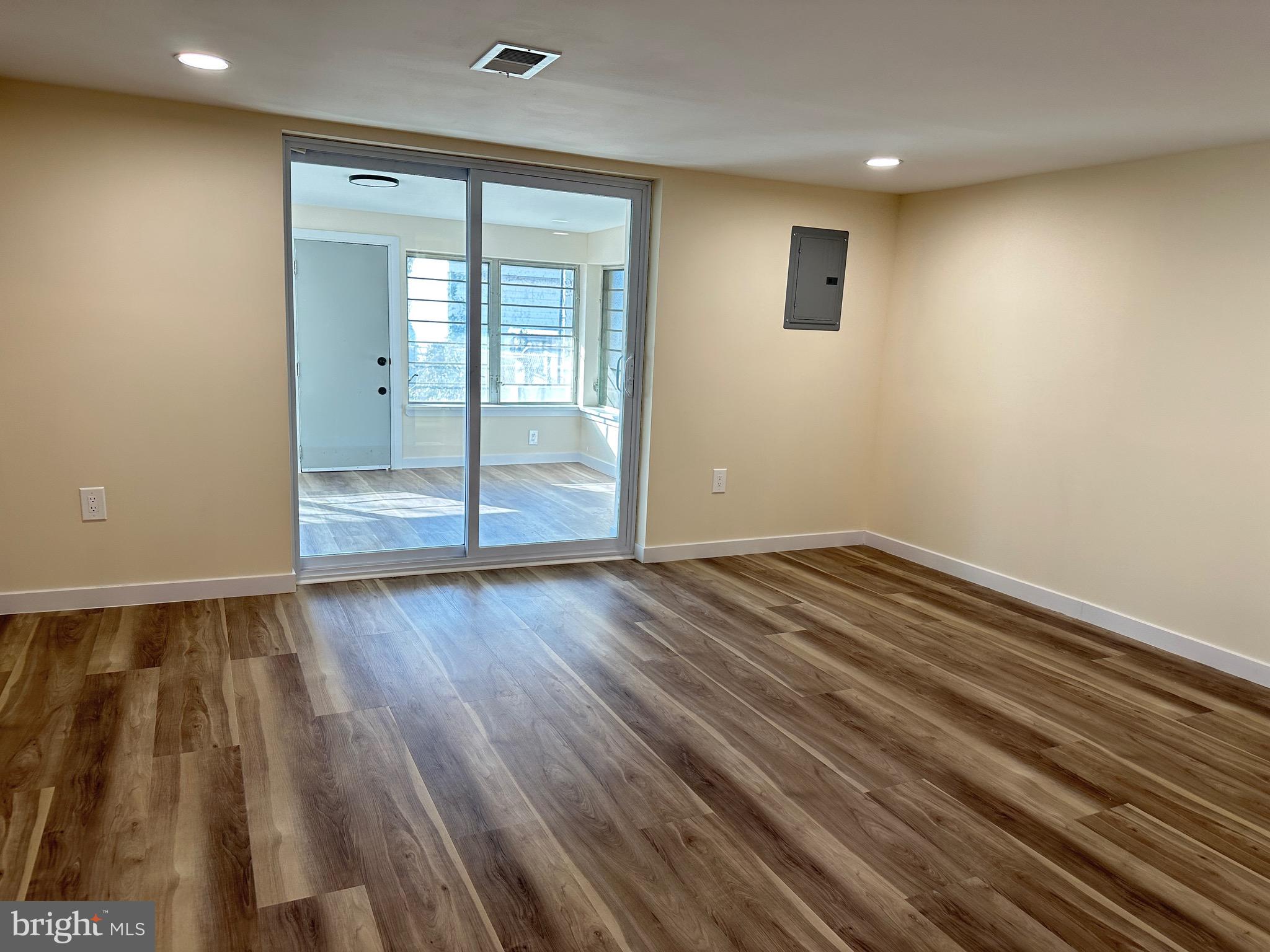 MILLBROOK - Residential