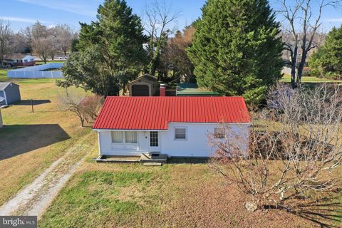 11 N MAPLE AVENUE RIDGELY MD 21660