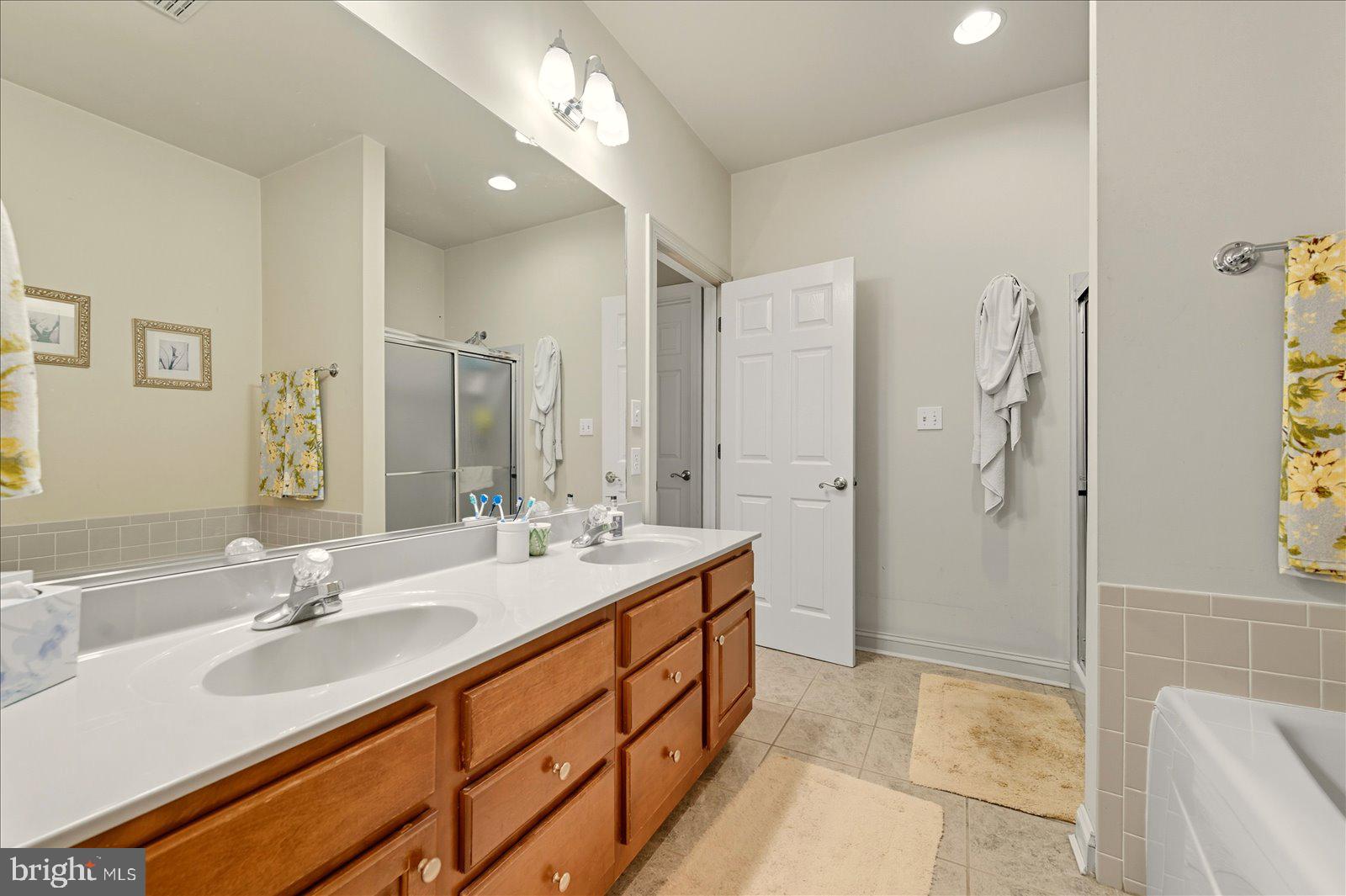 OLDE TOWN - Residential