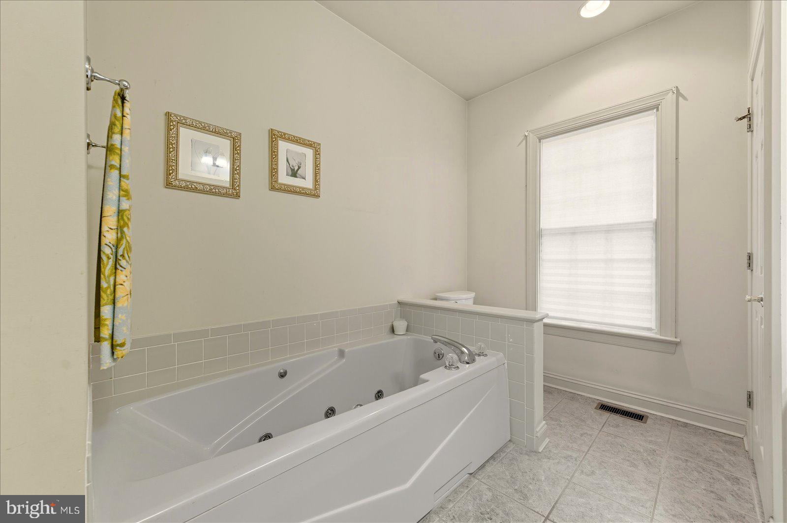 OLDE TOWN - Residential