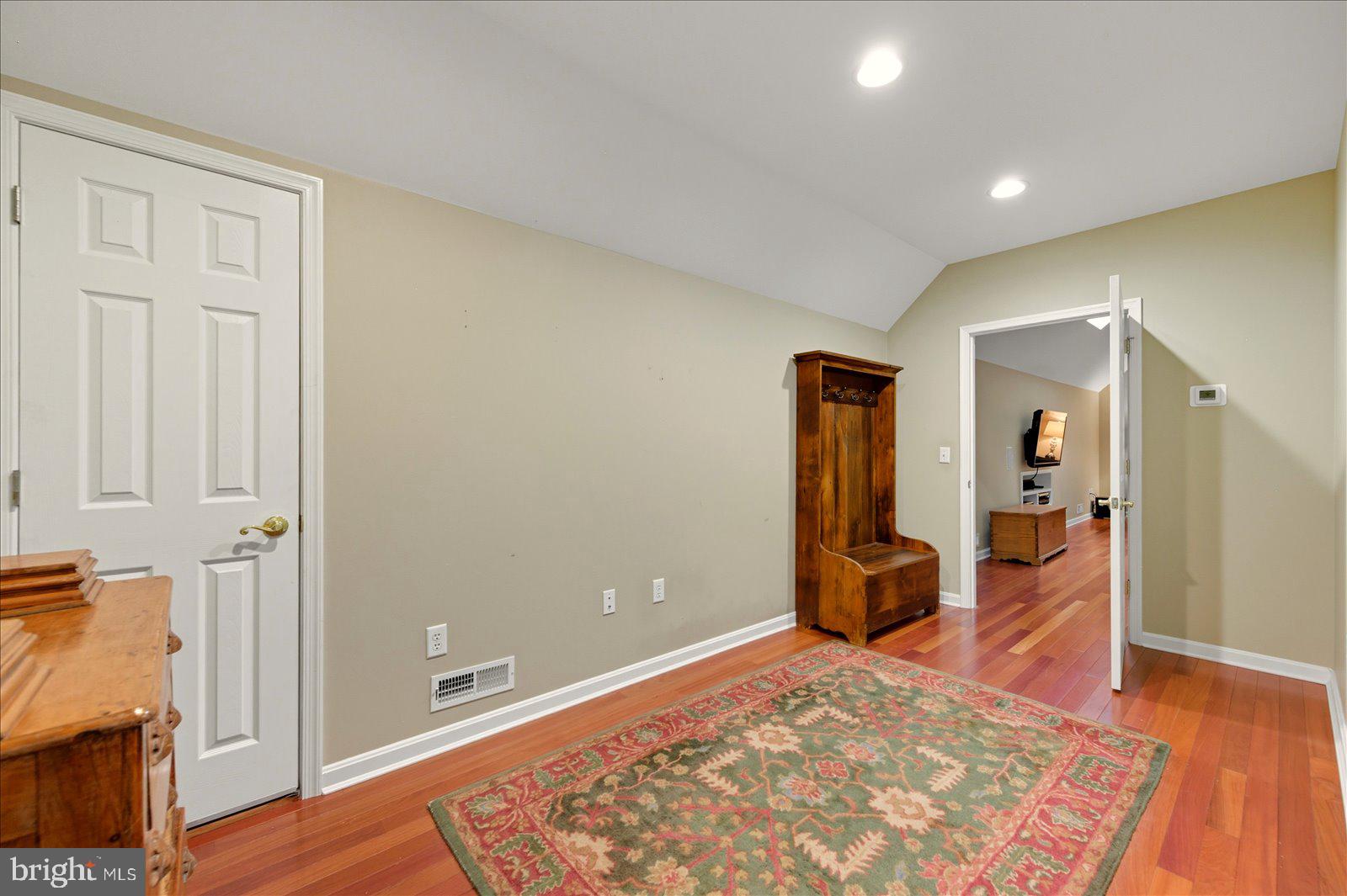 OLDE TOWN - Residential