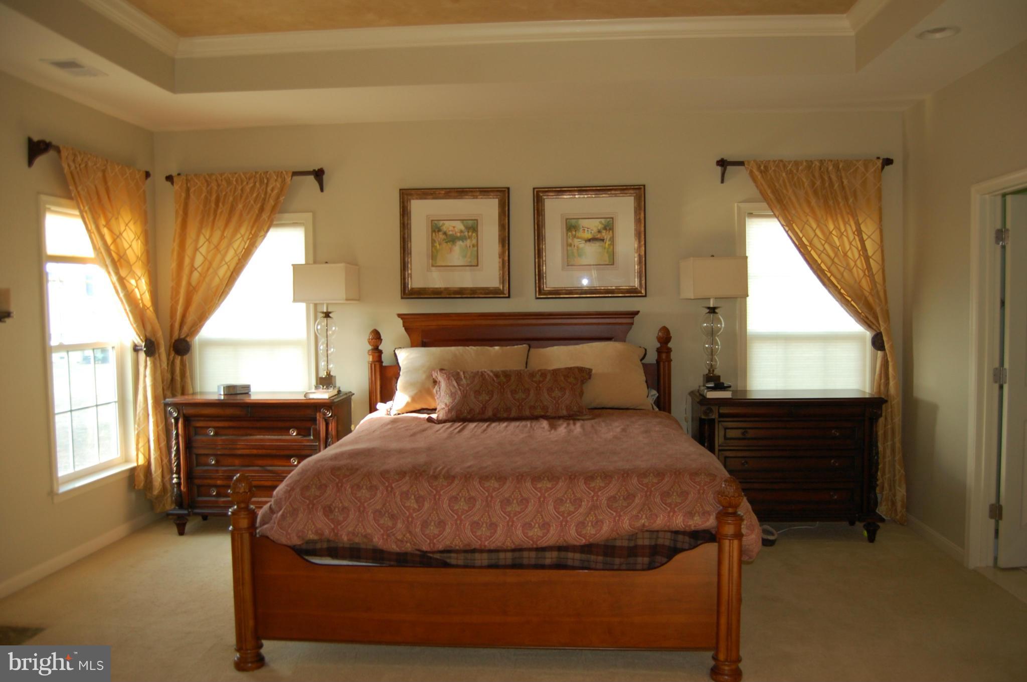 MADISON GROVE - Residential