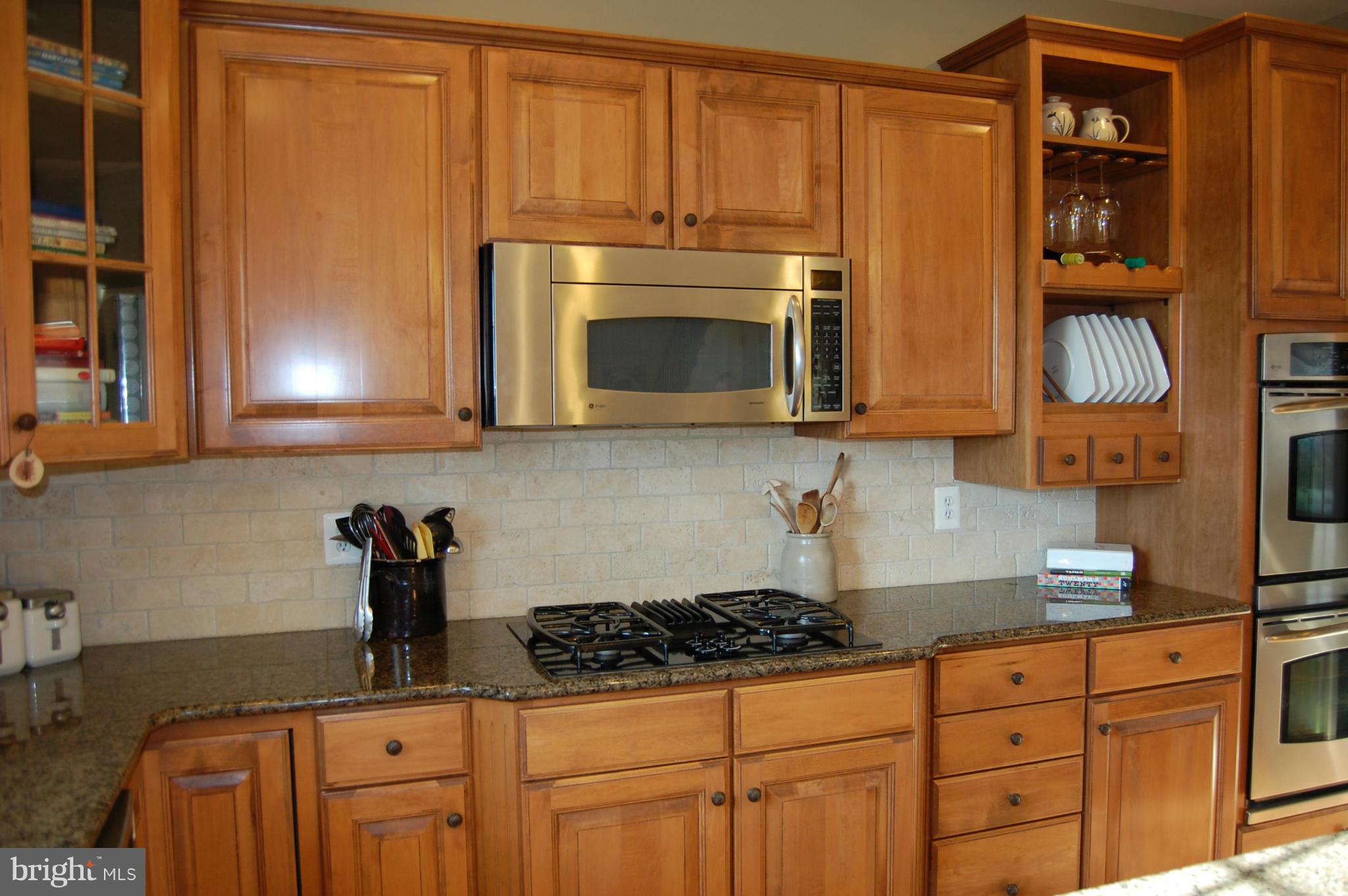 MADISON GROVE - Residential