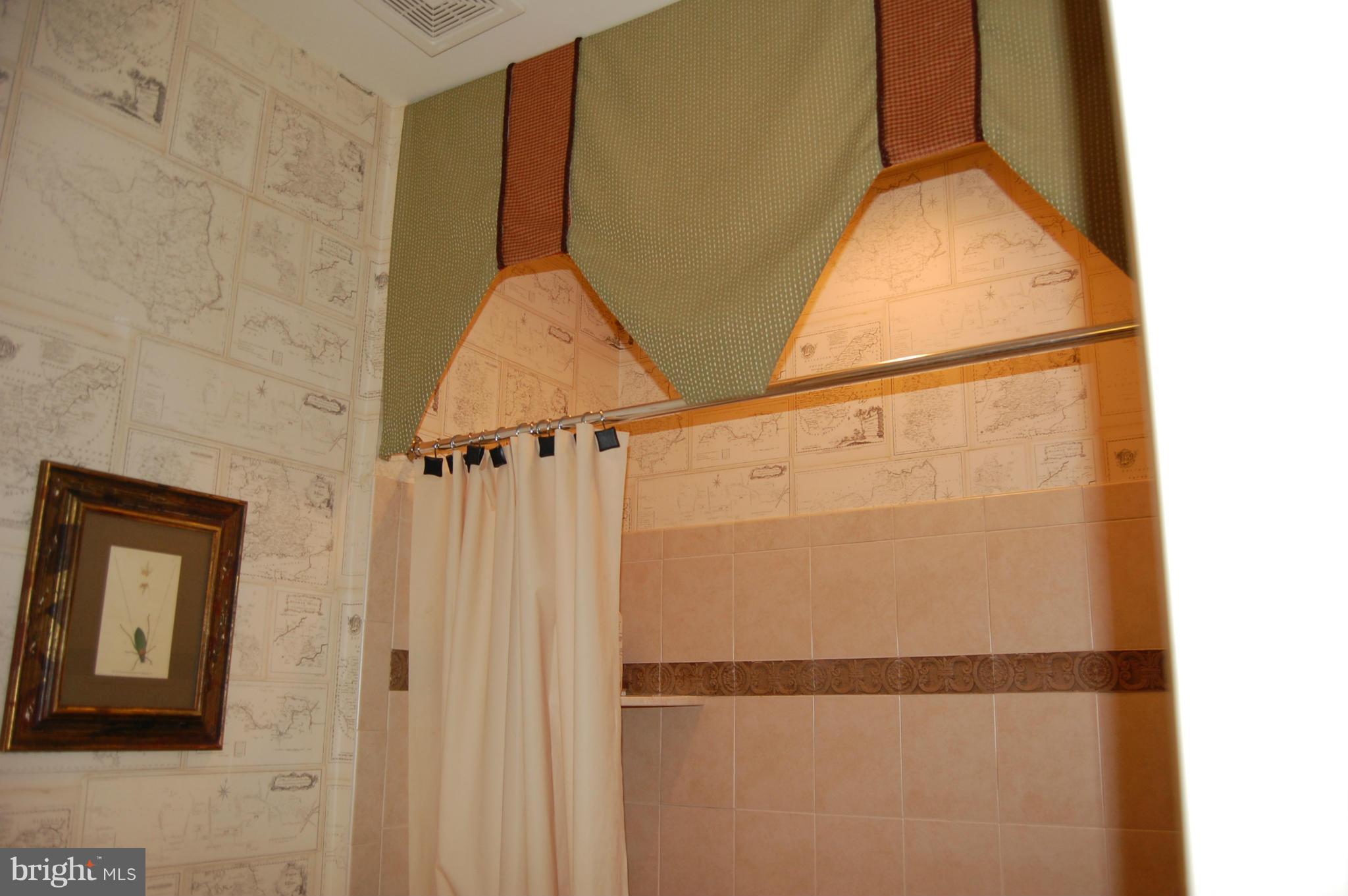 MADISON GROVE - Residential