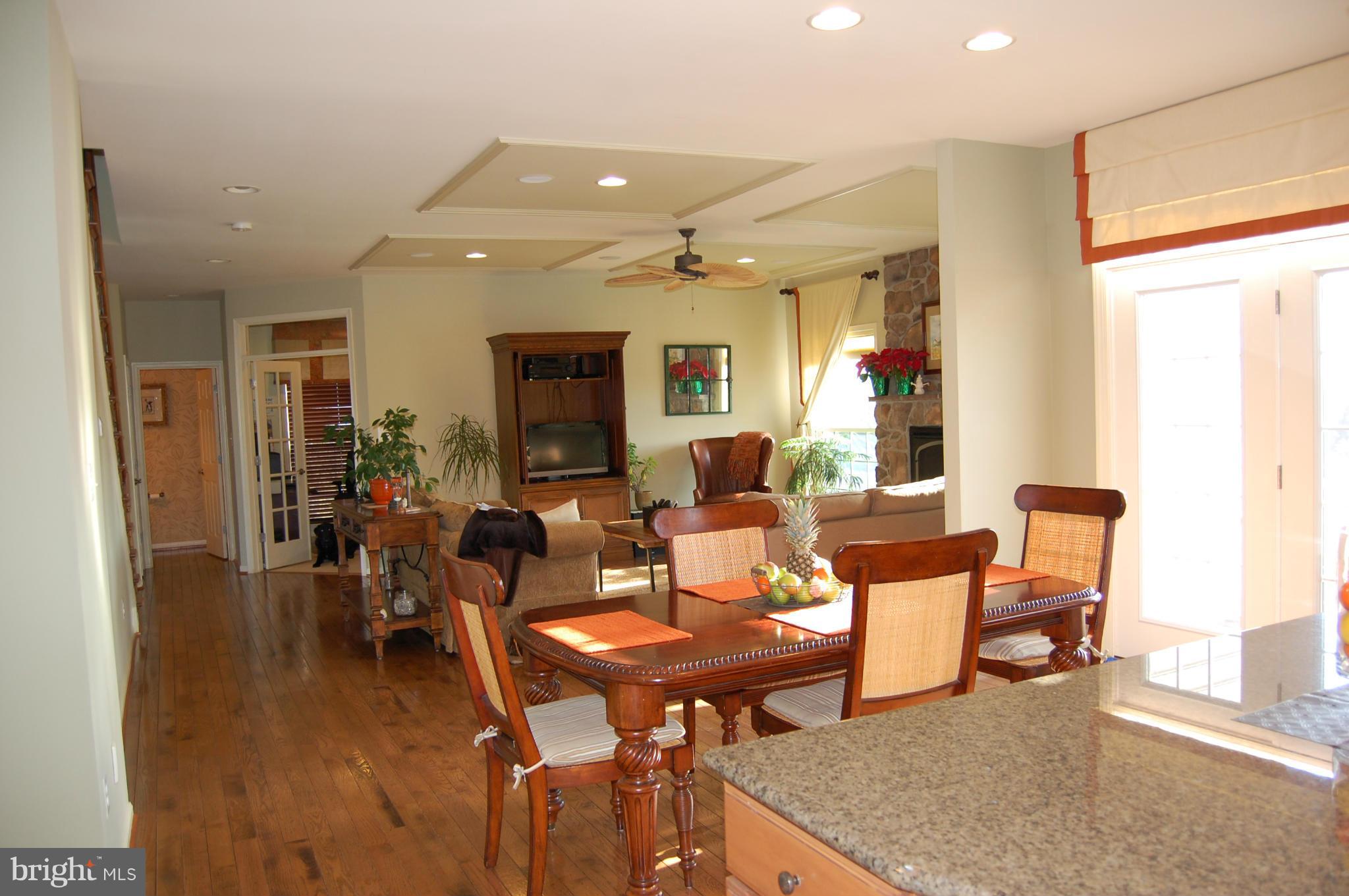 MADISON GROVE - Residential