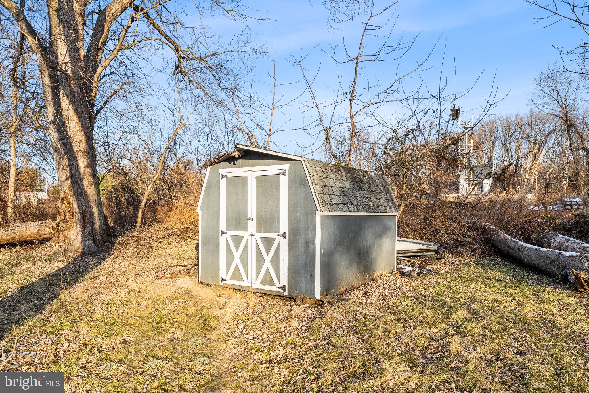 PERRYVILLE - Residential