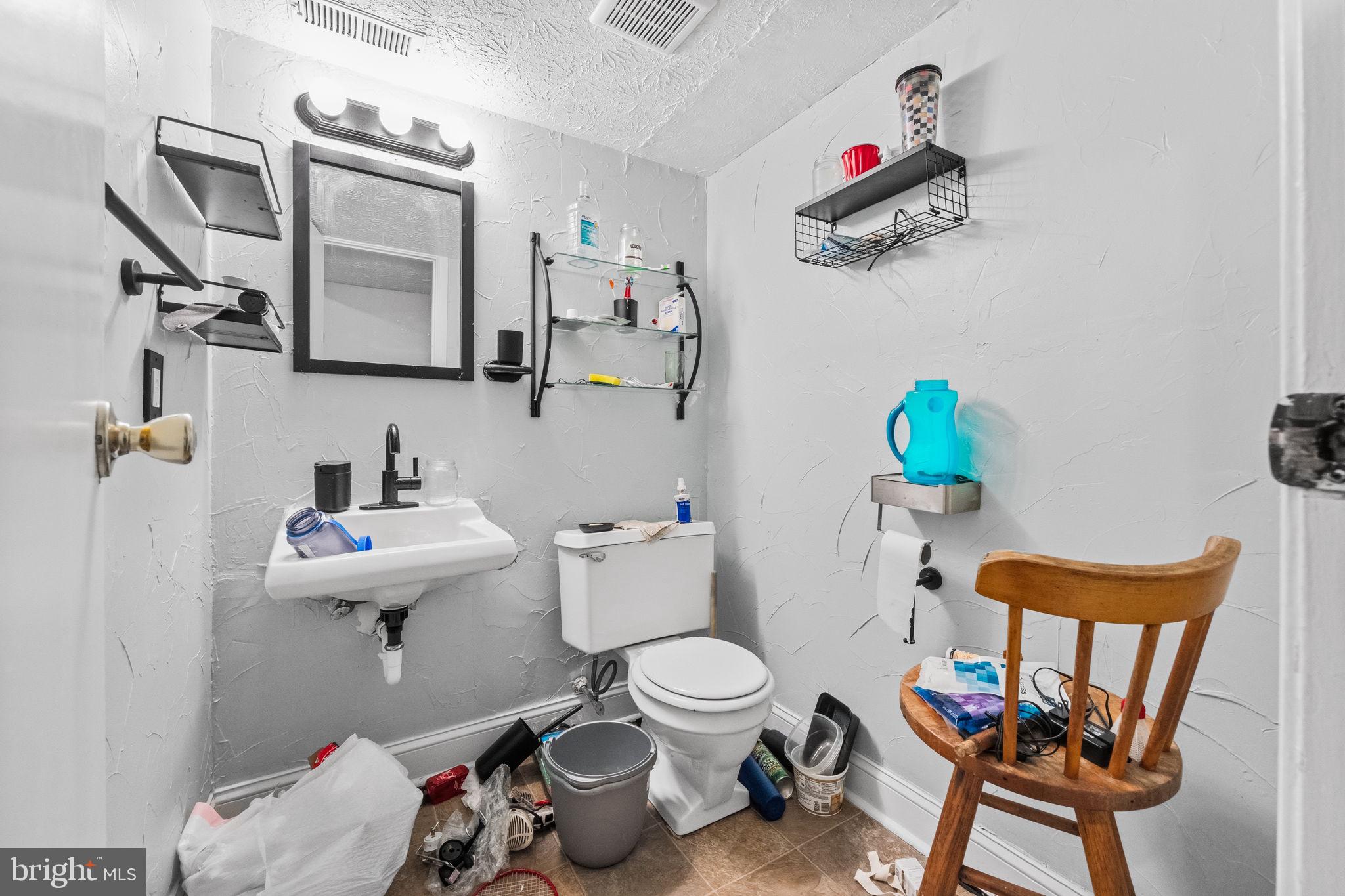 PERRYVILLE - Residential