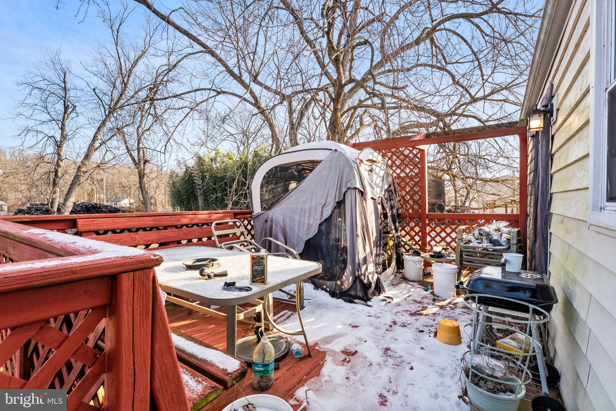 PERRYVILLE - Residential