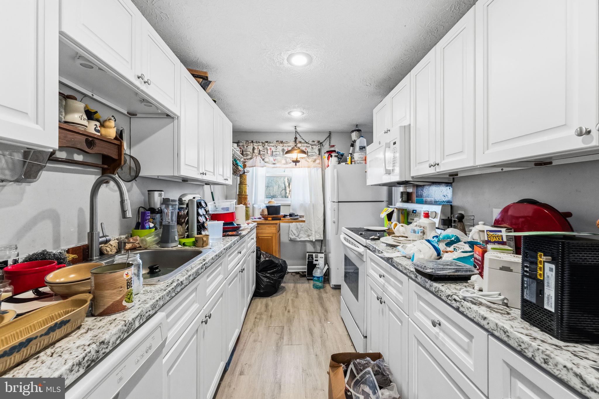 PERRYVILLE - Residential