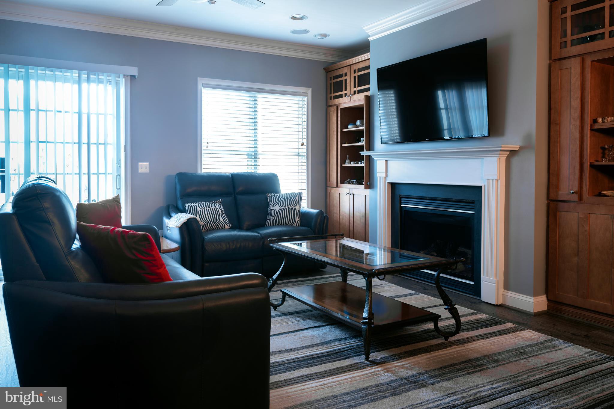 PENINSULA - Residential