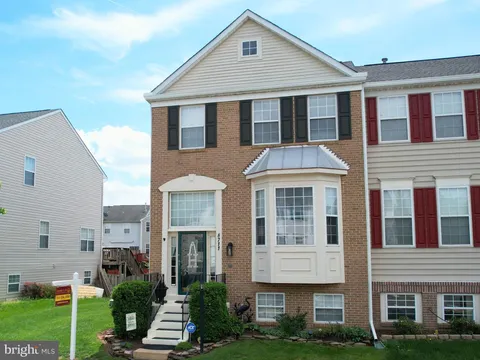 8711 Farnham Way, Bristow, VA MLS: VAPW2091948