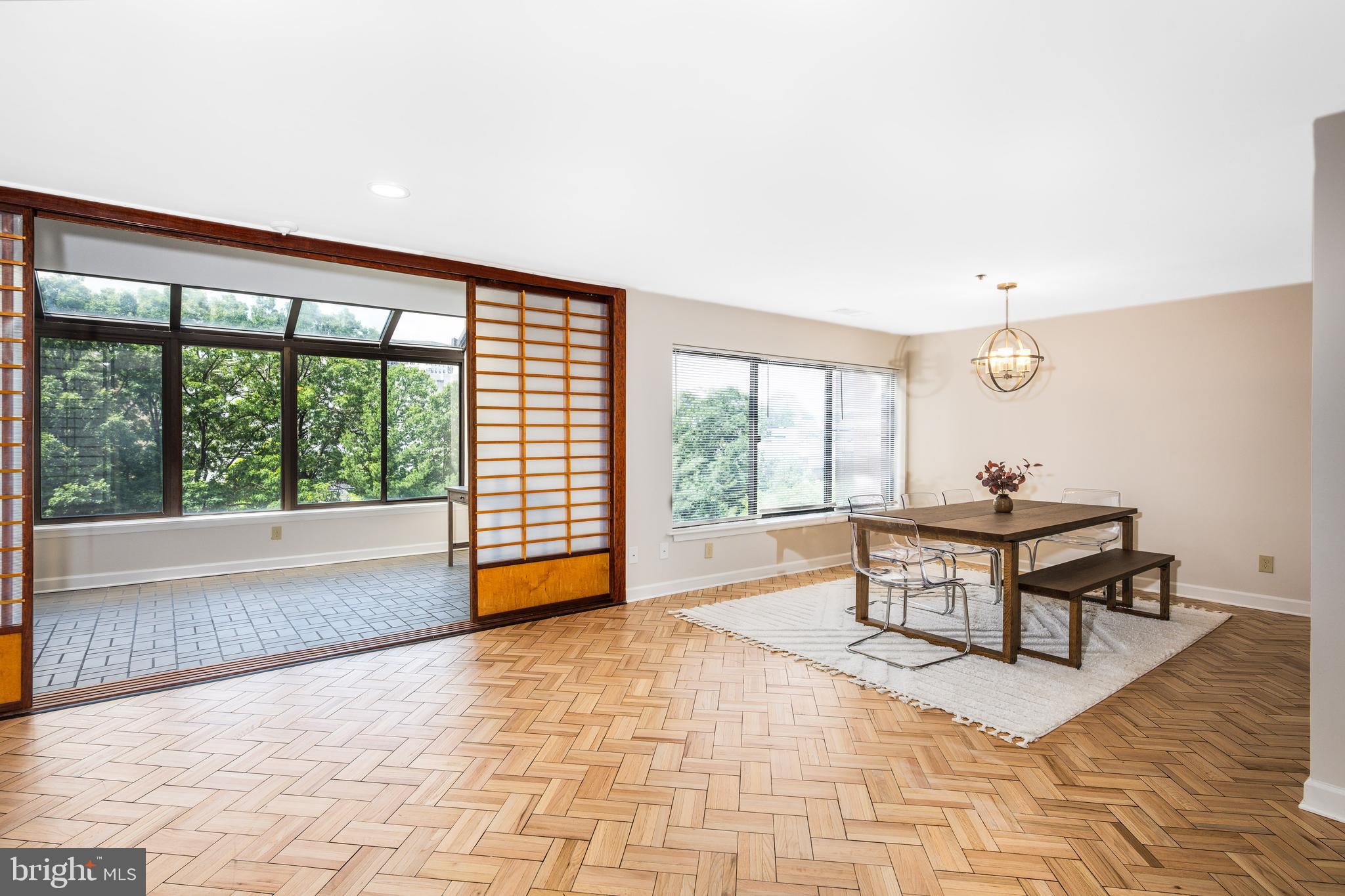 3 SOUTHERLY COURT 605