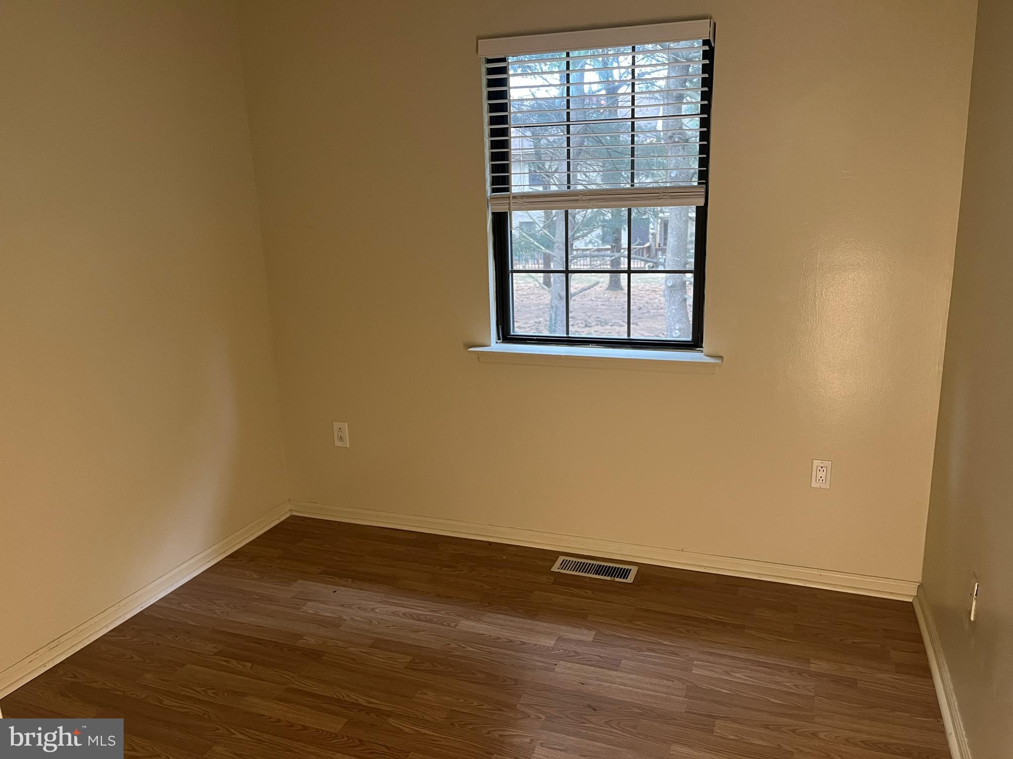 EXTON STATION - Residential Lease