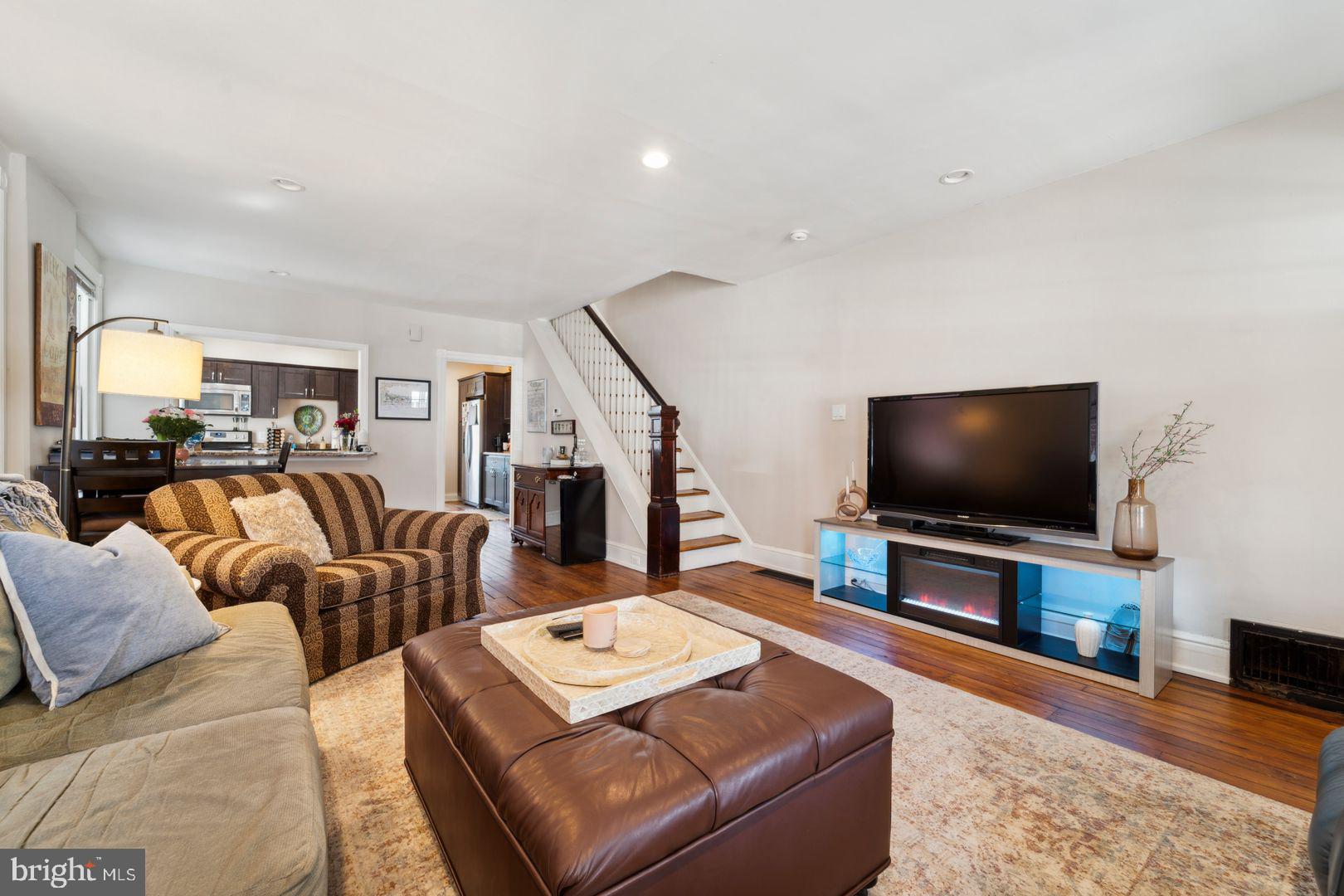 222 N NEW STREET