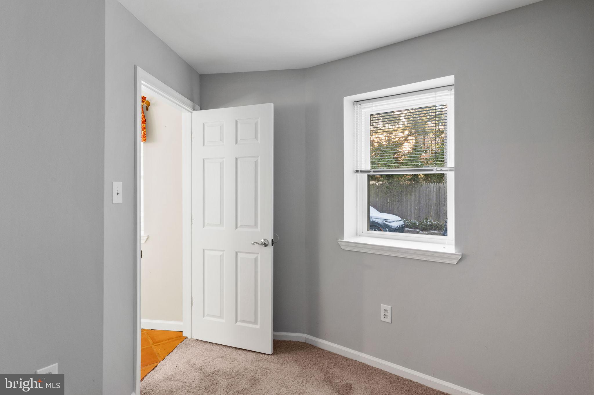 CHURCHILL COURT - Residential