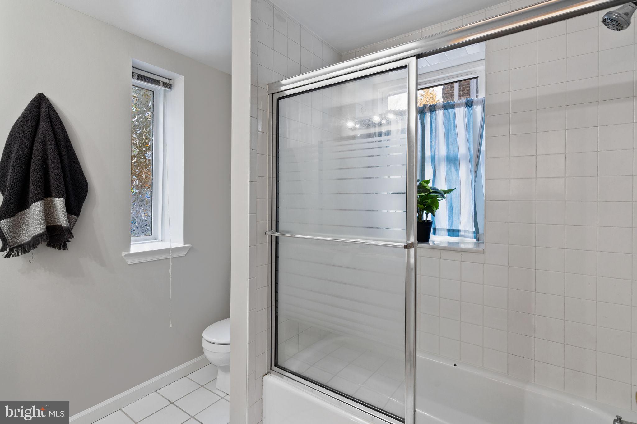 CHURCHILL COURT - Residential