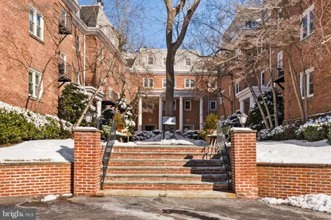 237 Montgomery Avenue Unit 1-L, Haverford, PA MLS: PAMC2165906