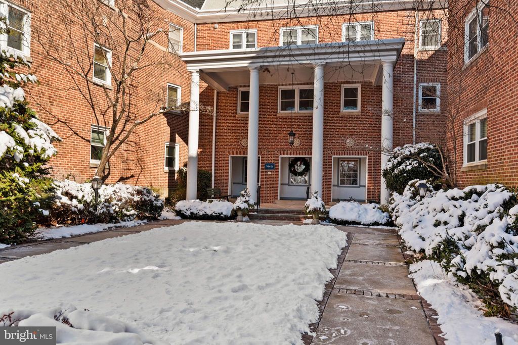 Photo of 237 Montgomery Avenue #1-L, HAVERFORD, PA 19041 (MLS # PAMC2165906)