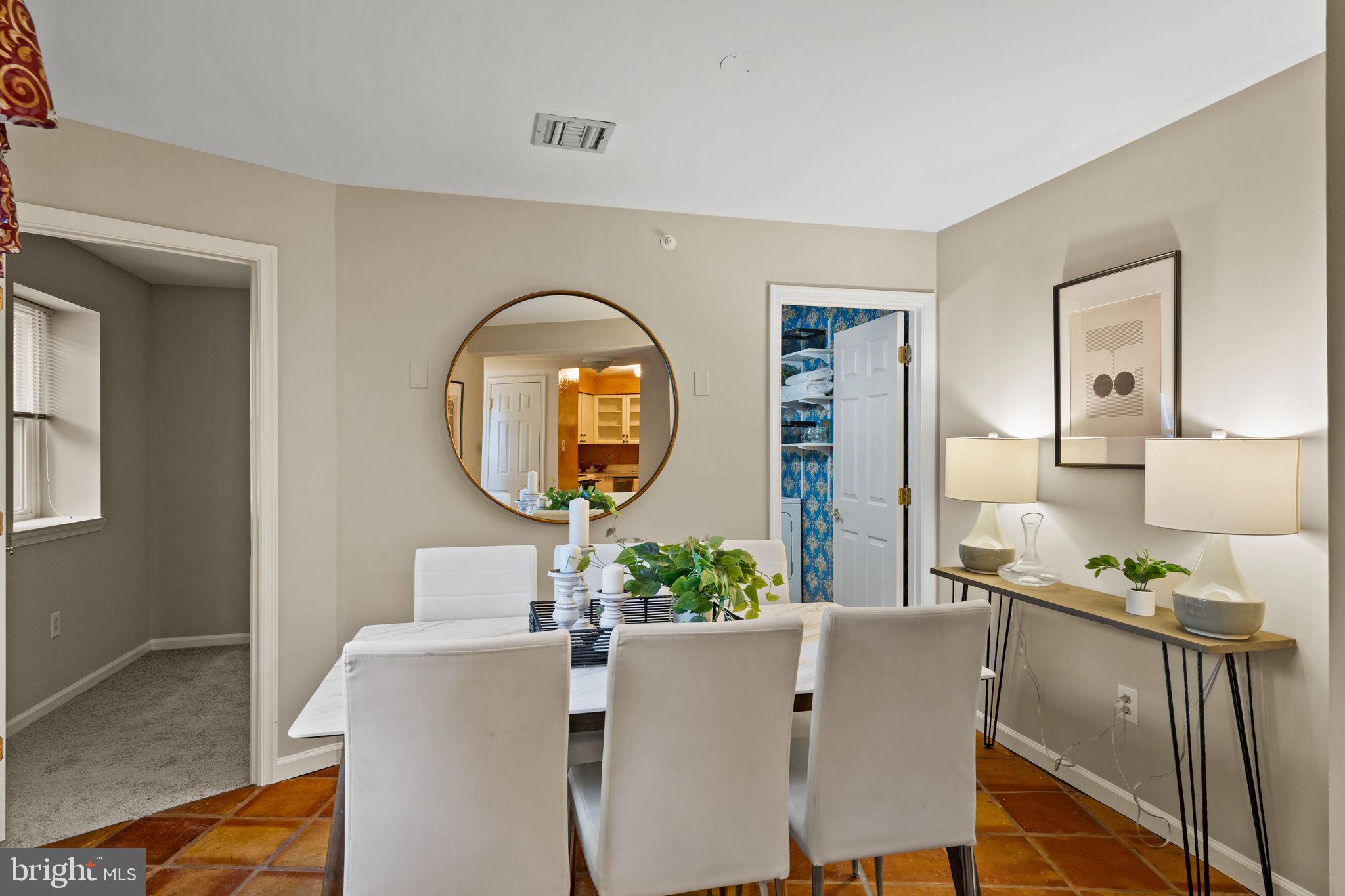 CHURCHILL COURT - Residential