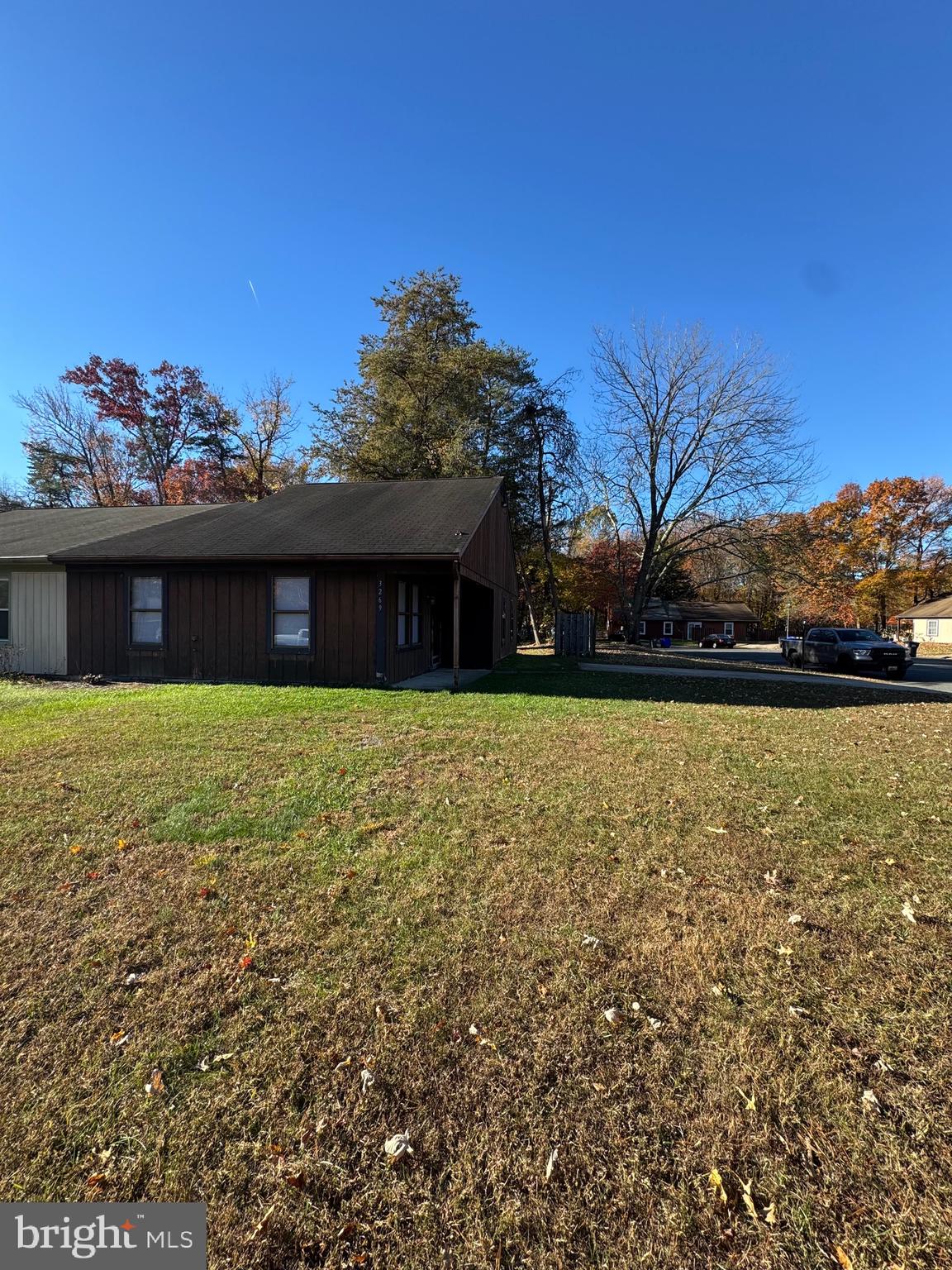 HUNTINGTON NEIGHBORHOOD - Residential Lease