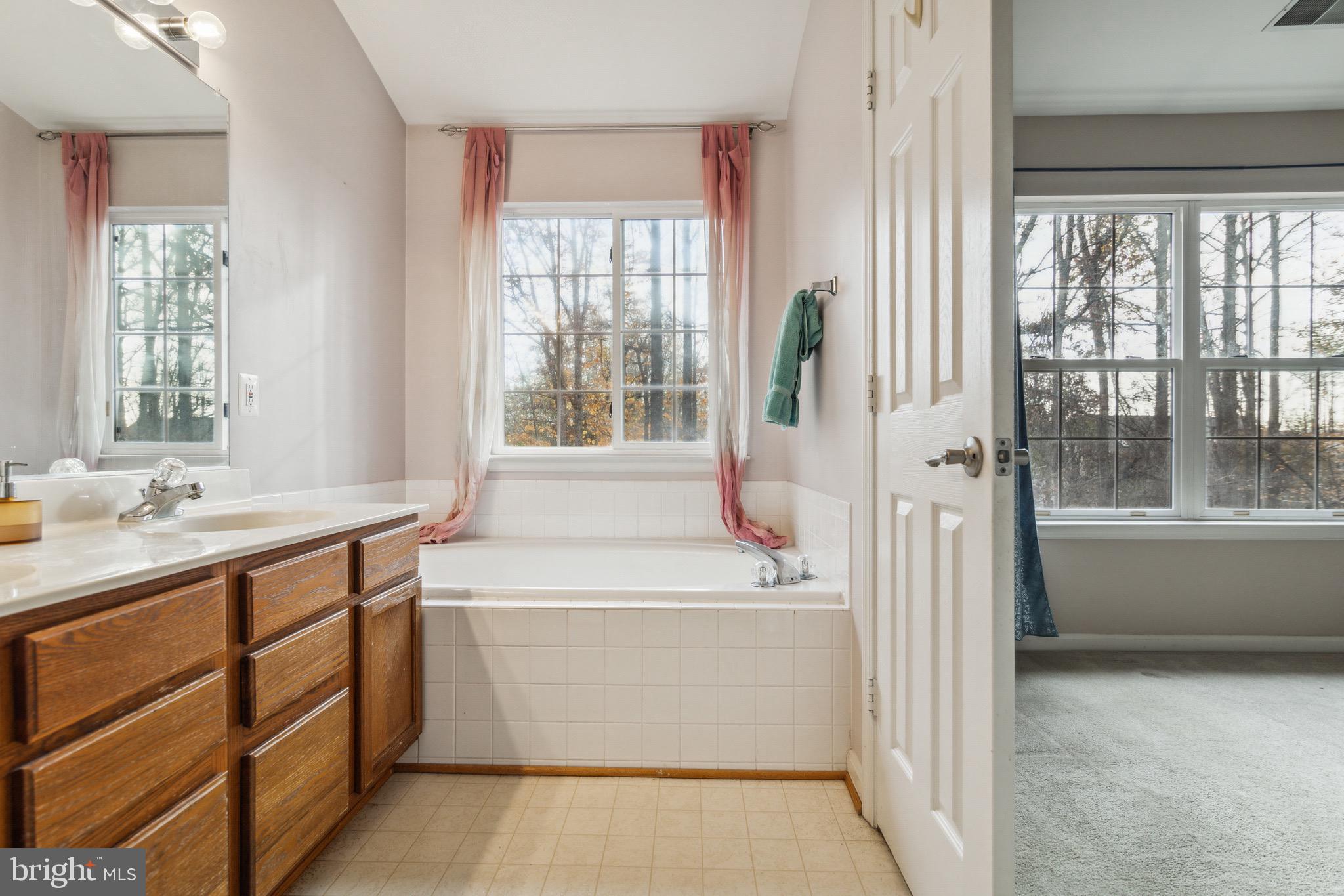 RIDGEFIELD VILLAGE - Residential