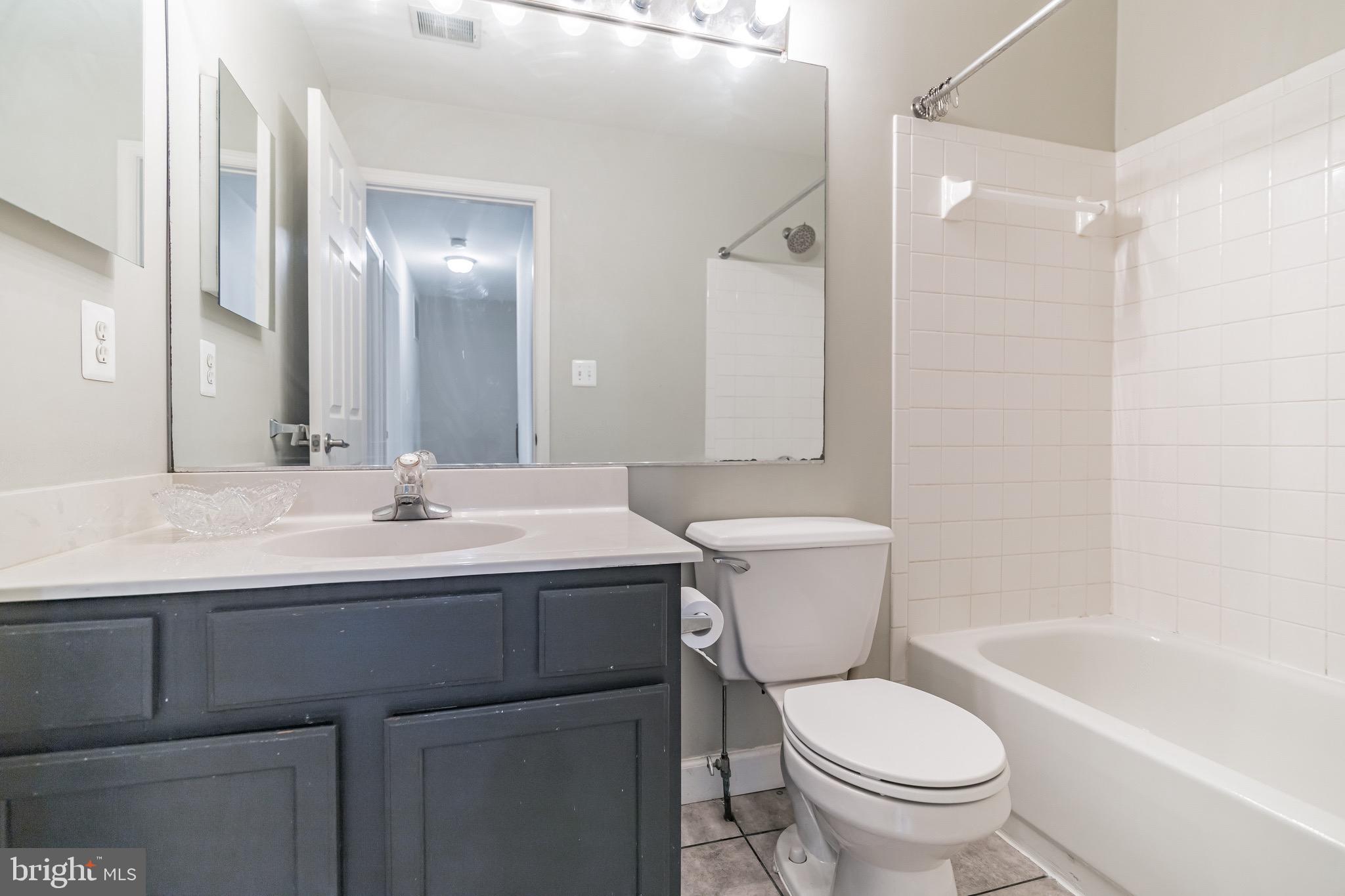 RIDGEFIELD VILLAGE - Residential